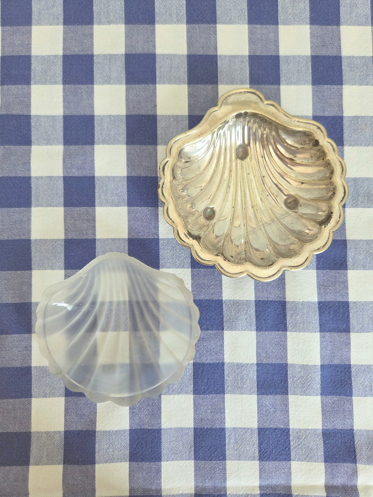 Silver Plated Shell with Glass Insert
