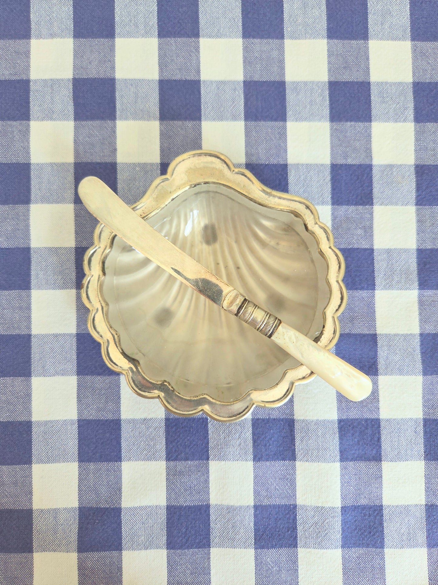 Silver Plated Shell with Glass Insert