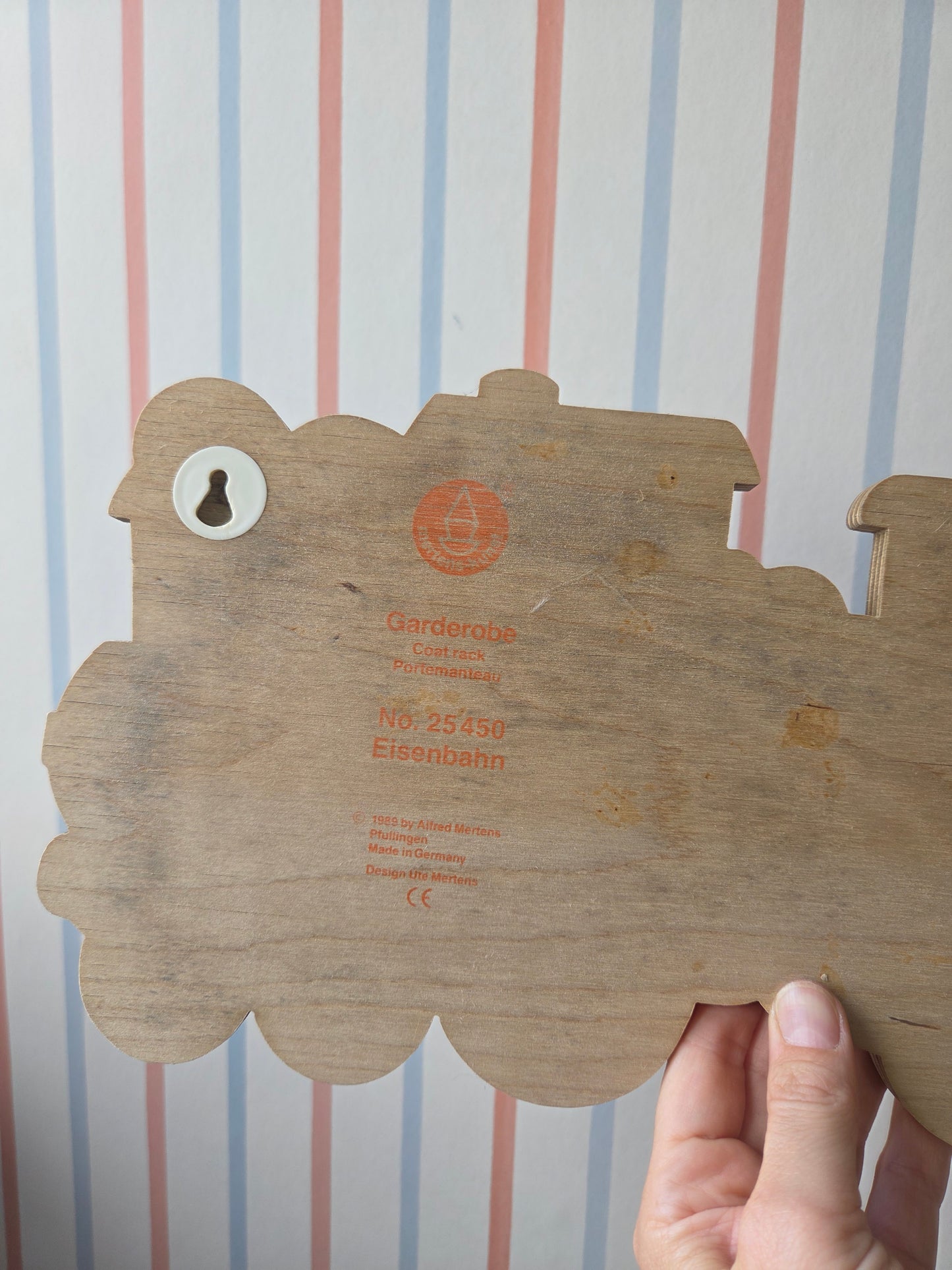 Mertenskunst Train Hooks