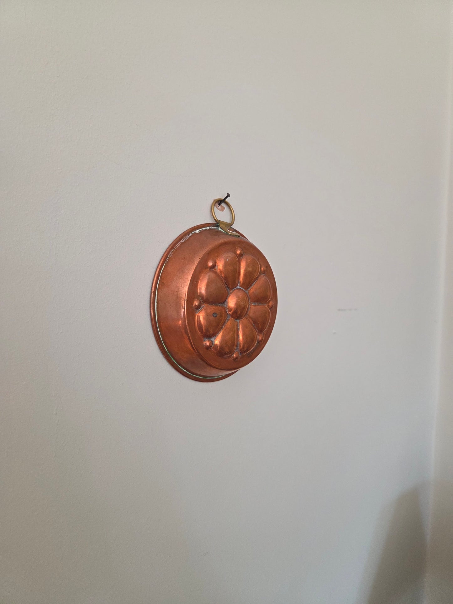 Vintage Copper Mould - Small Flower