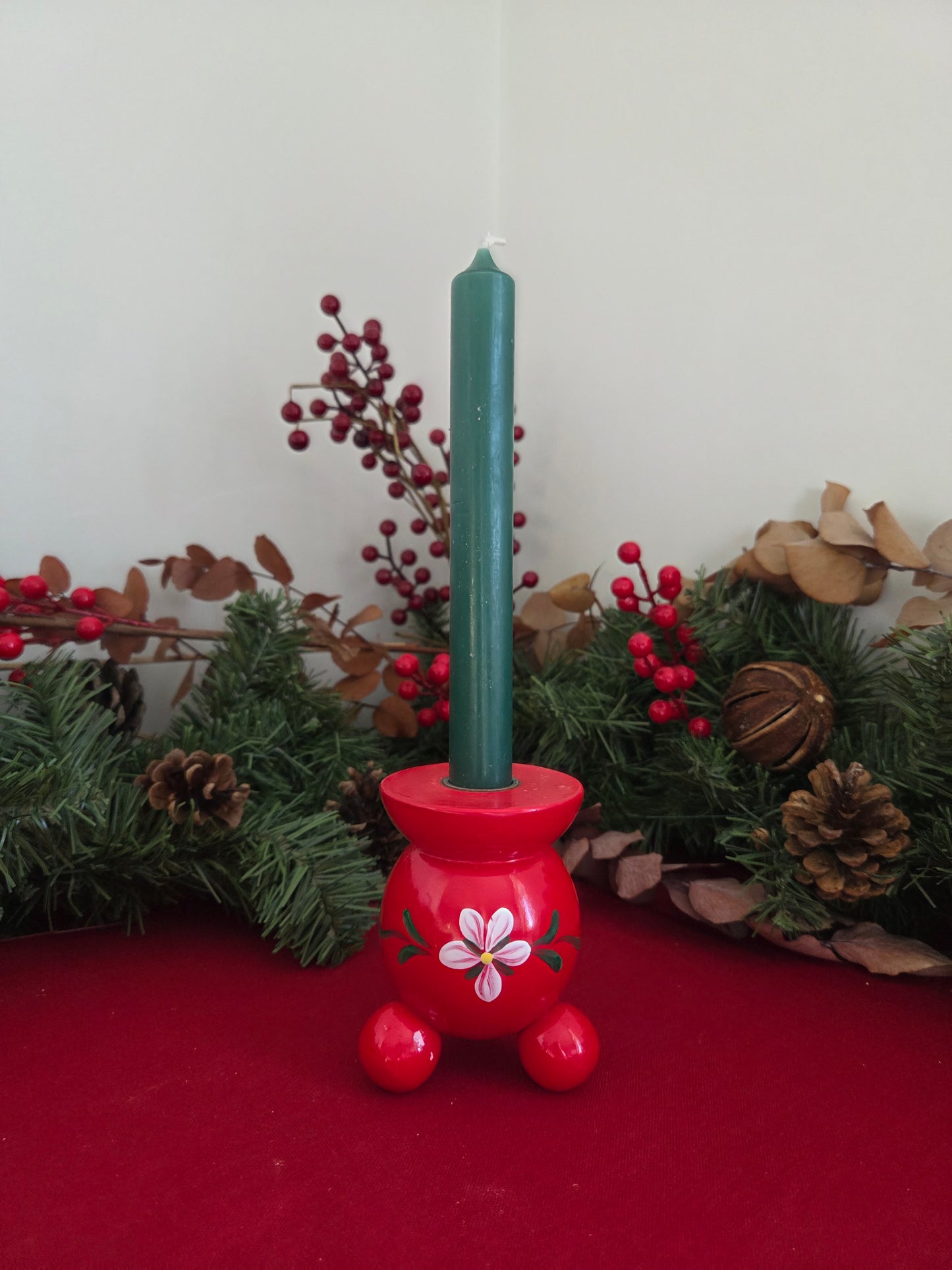 Classic Swedish Christmas Candle Holder - Single Large Flower