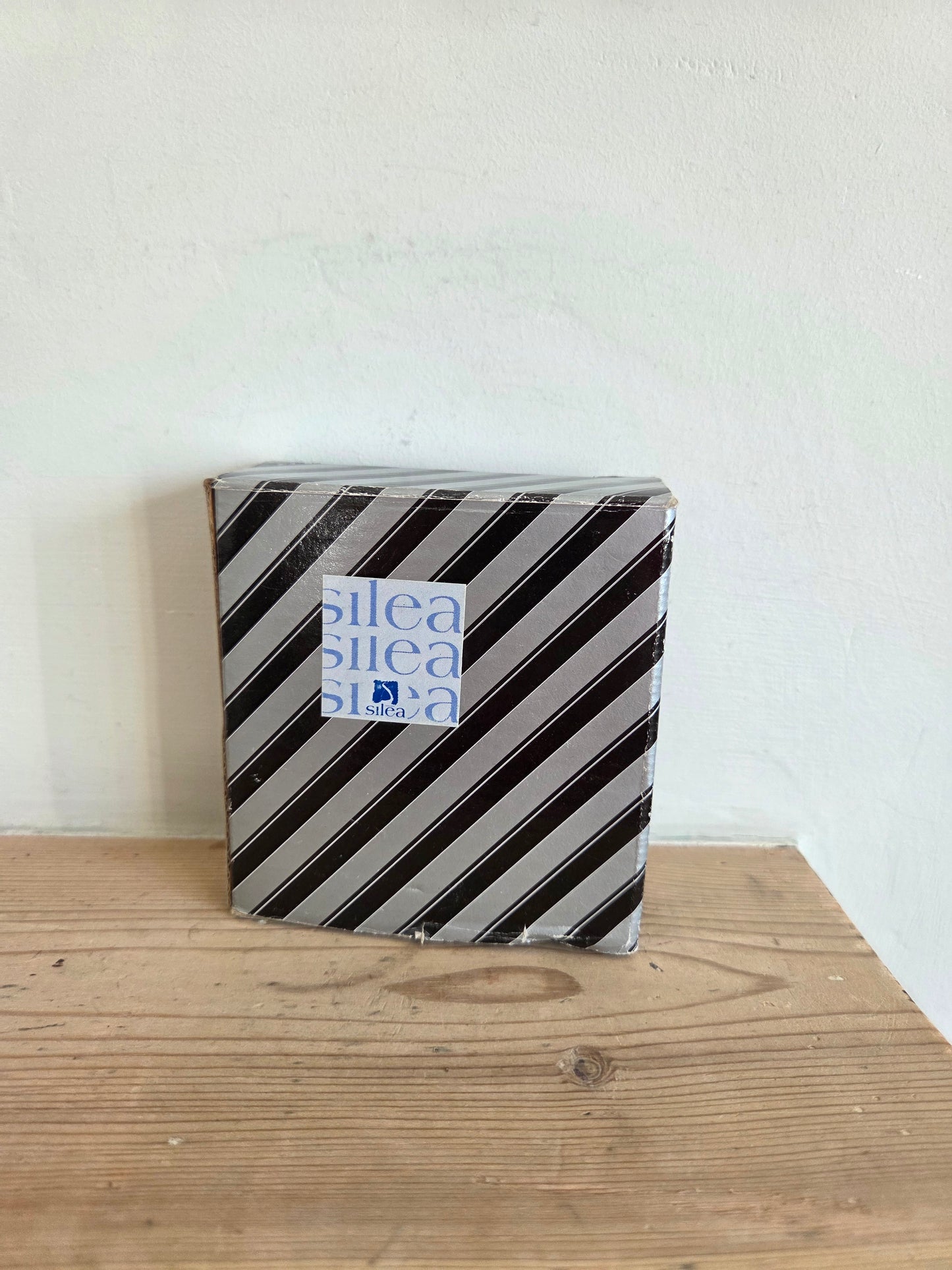 Vintage Apple Place Card Holders