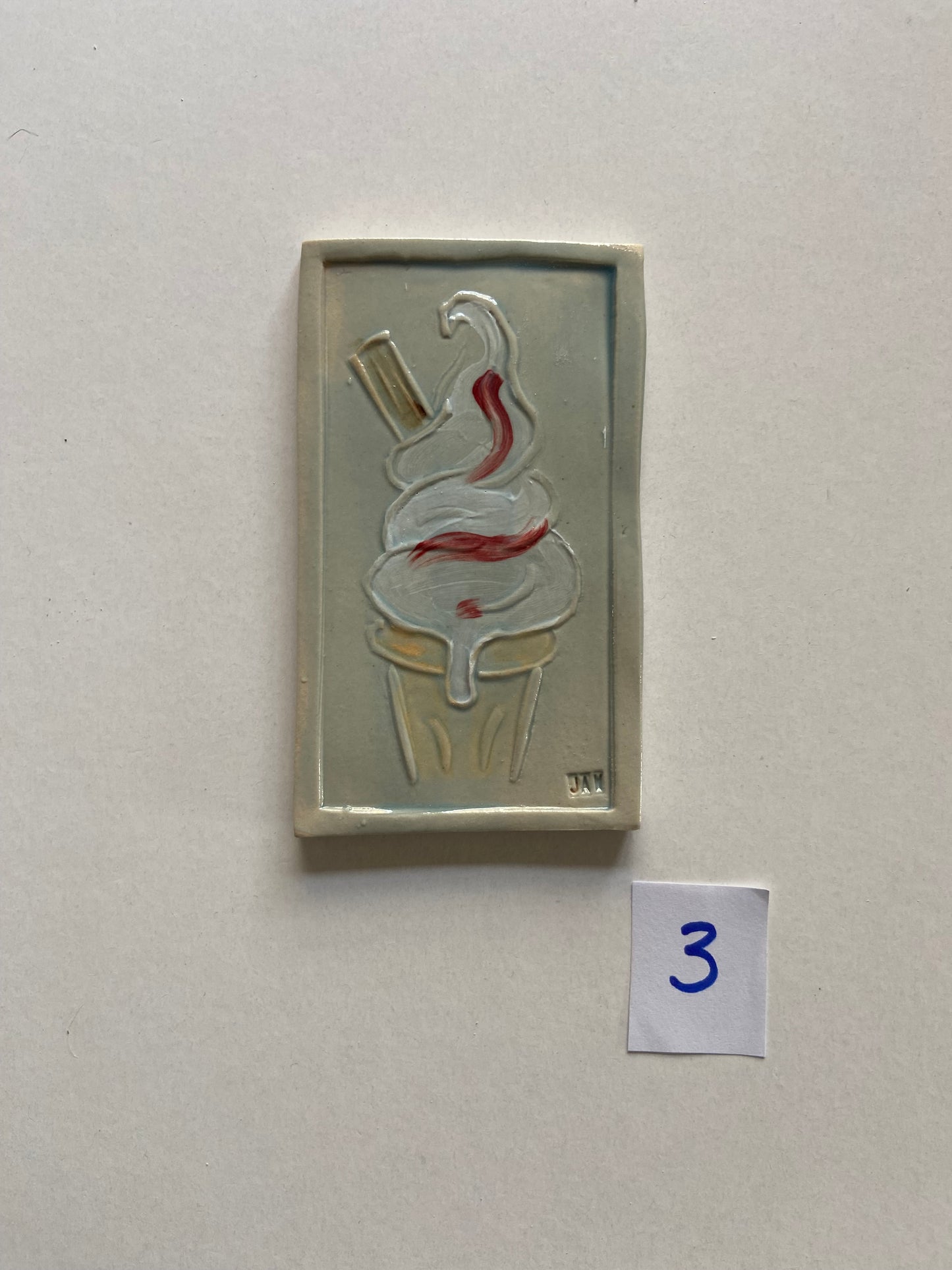 99 Flake 03 by JAW Ceramics
