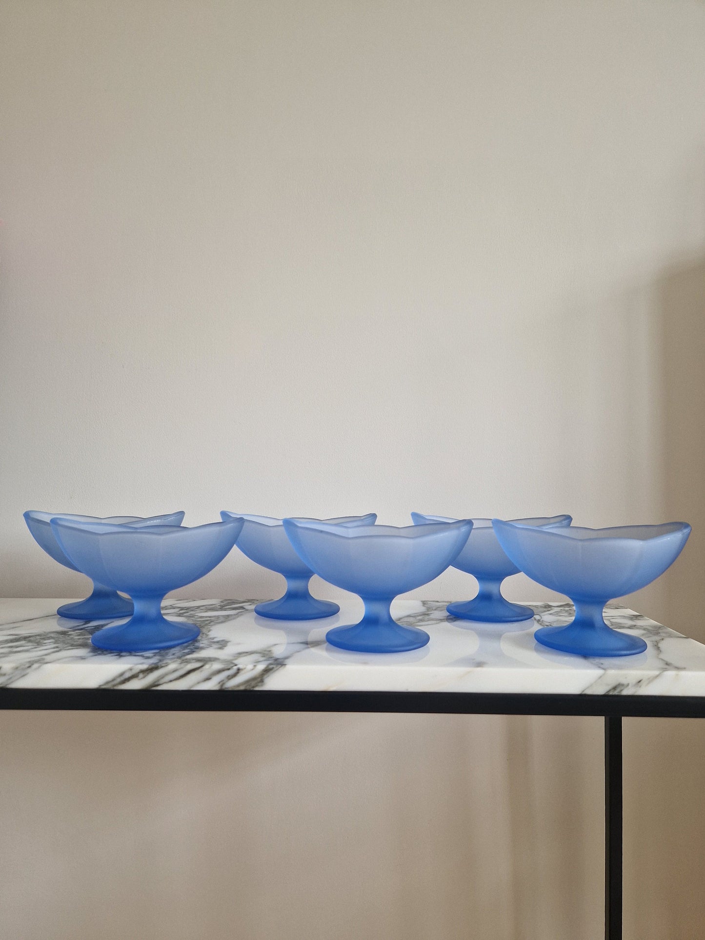 A Set Of 6 Art Deco Scallop Dessert Dishes
