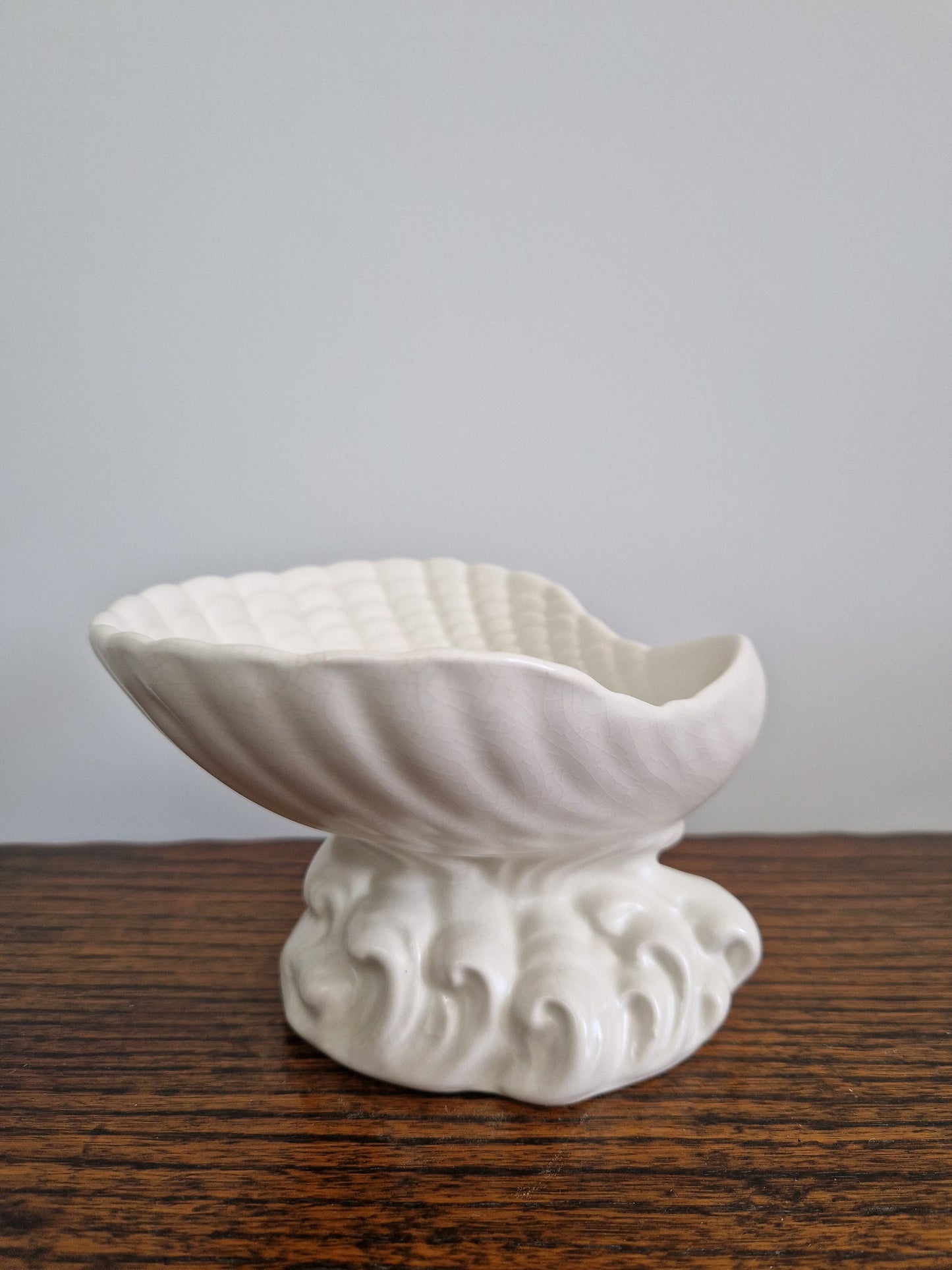 Shell Pedestal Dish