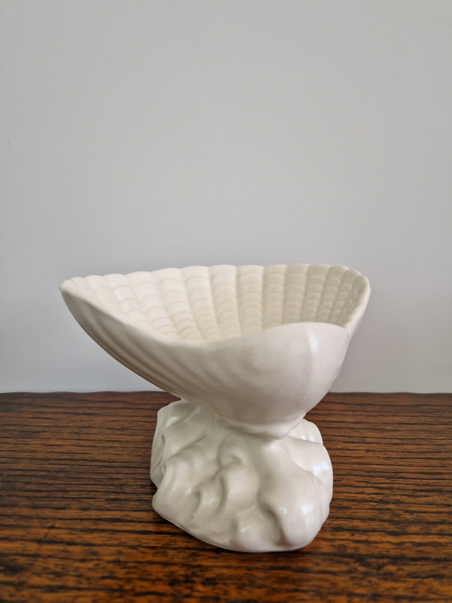Shell Pedestal Dish