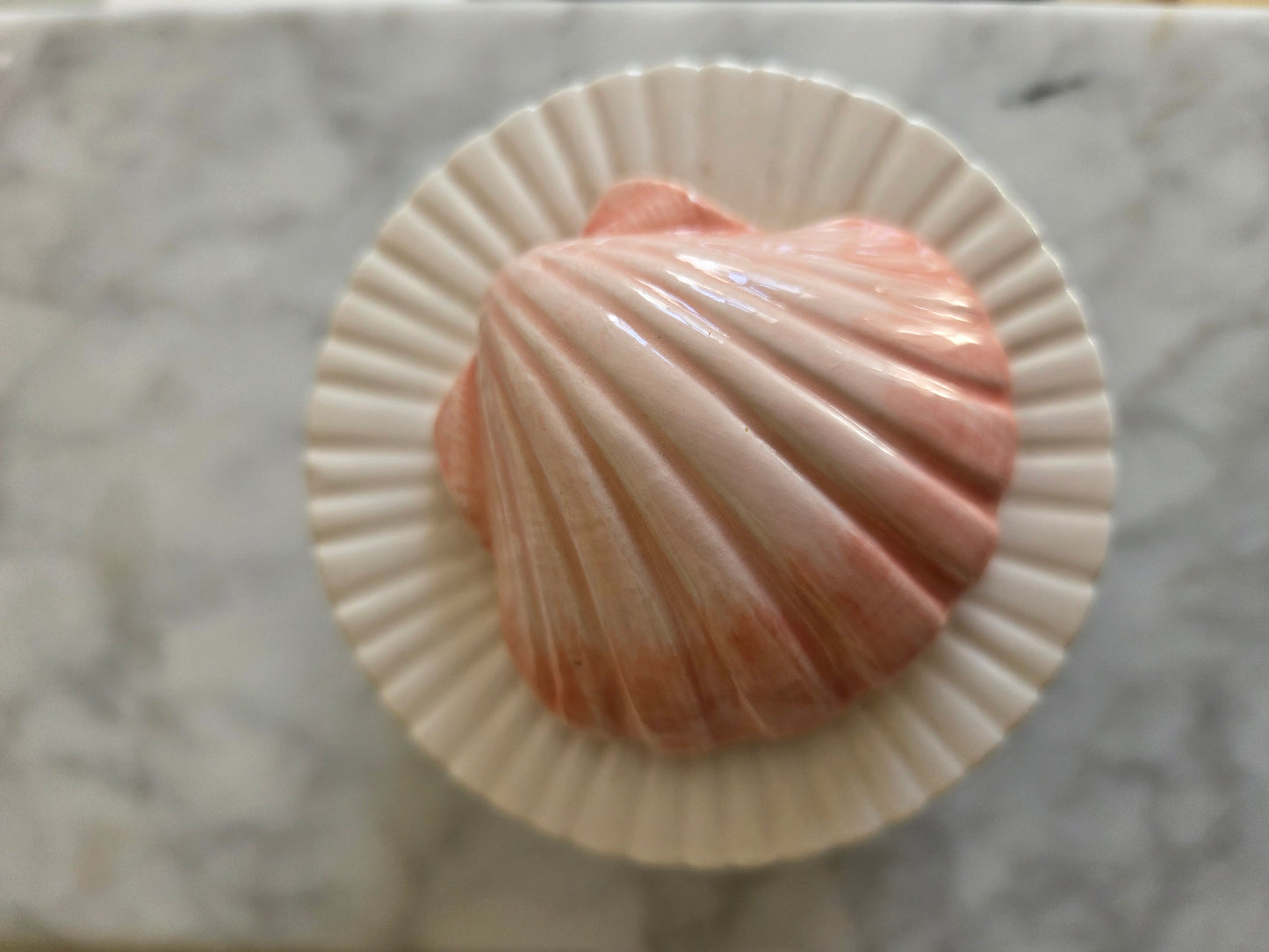 Vintage Fitz and Floyd Shell Pot