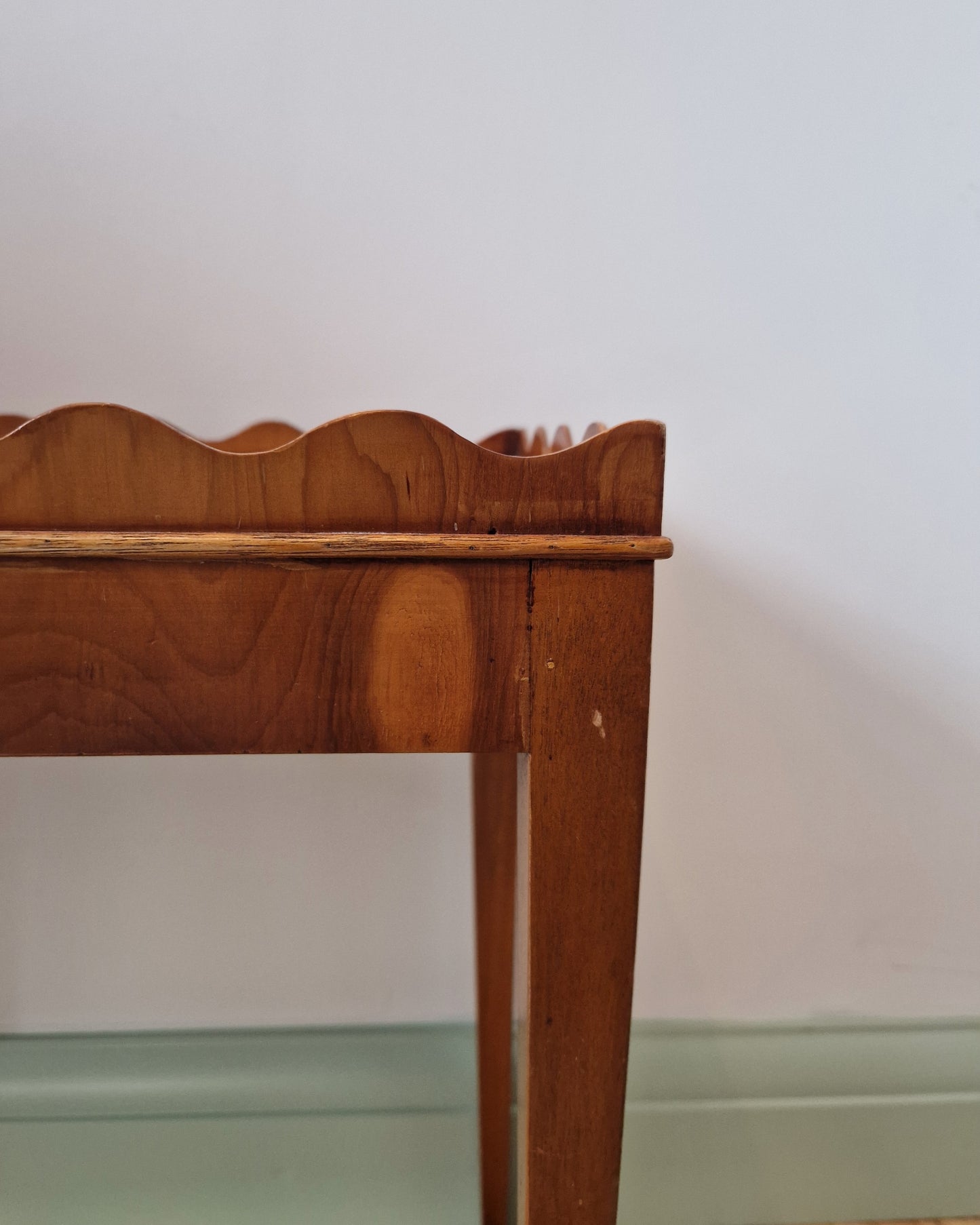 Vintage Side Table with Scalloped Edge Detail