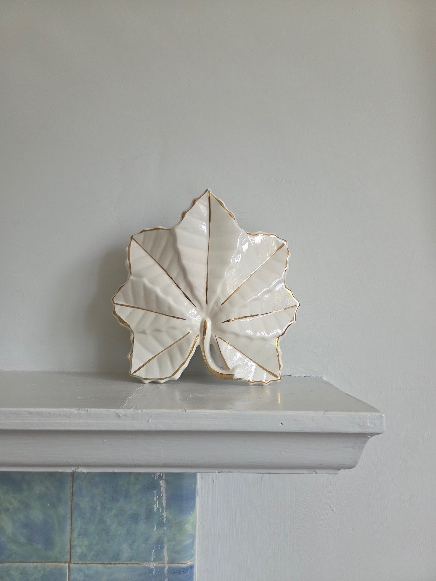Gilded Leaf Wall Pocket