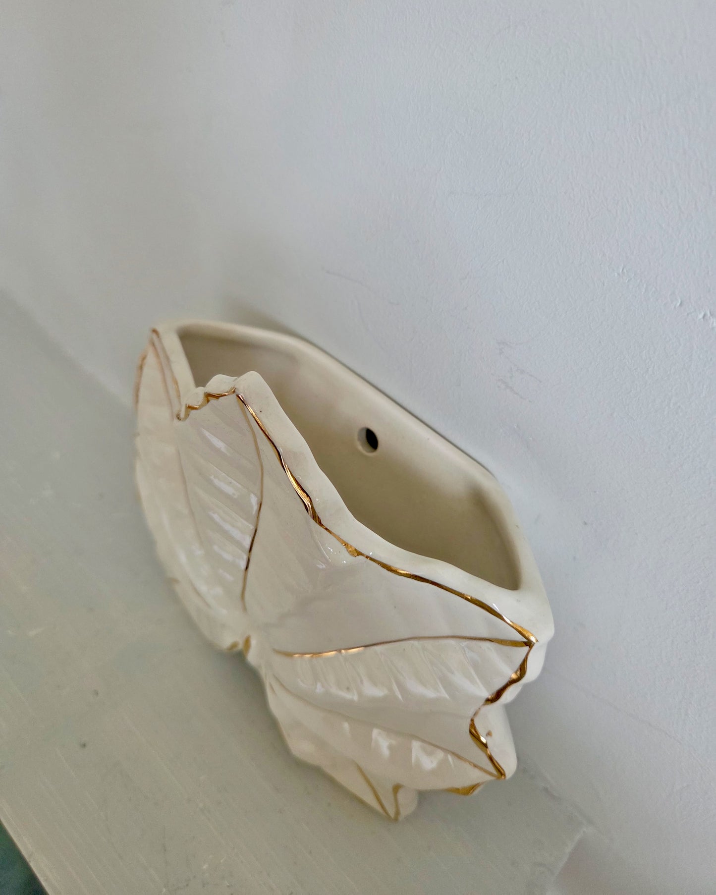Gilded Leaf Wall Pocket