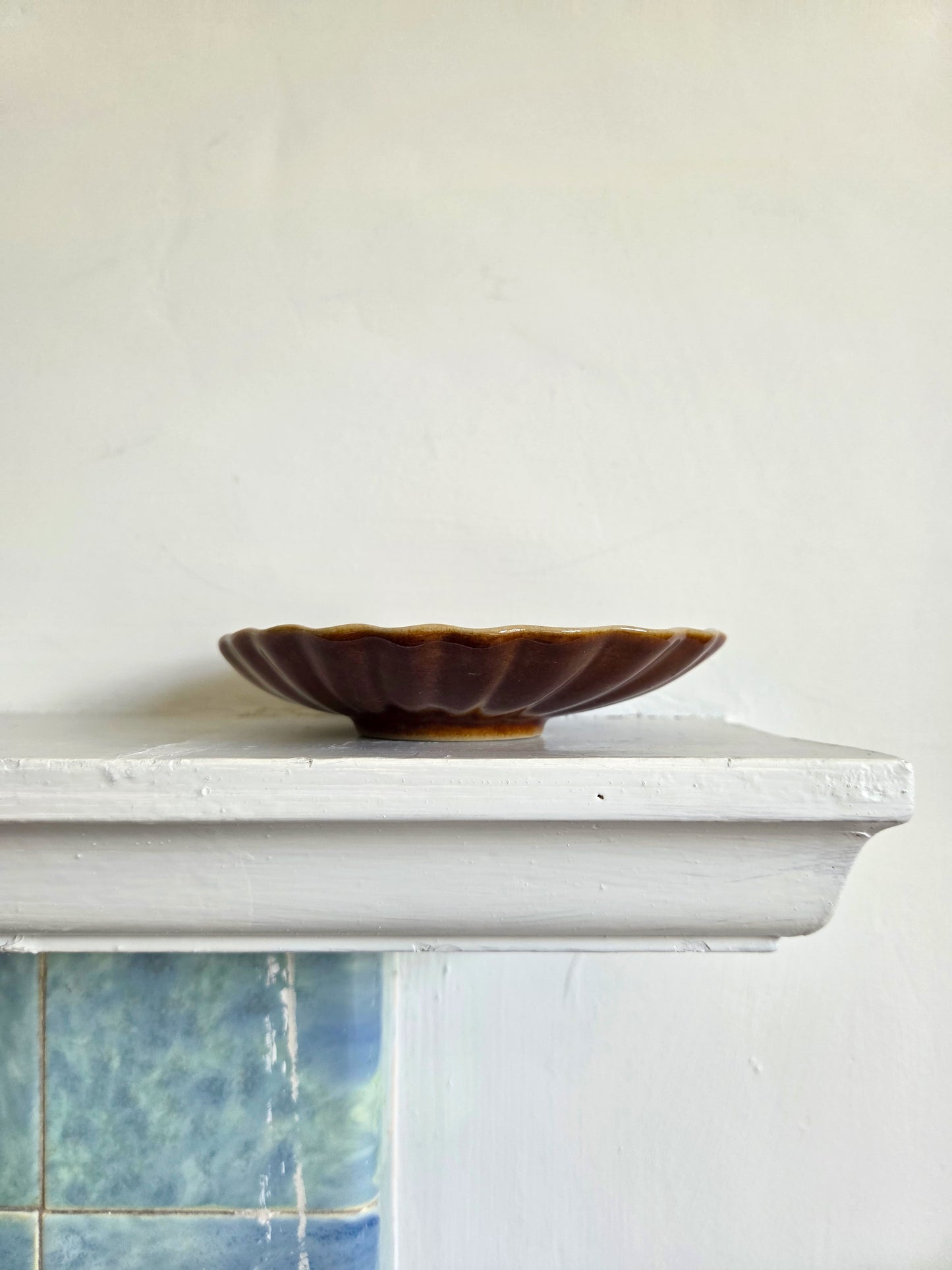 Stoneware Shell Dish