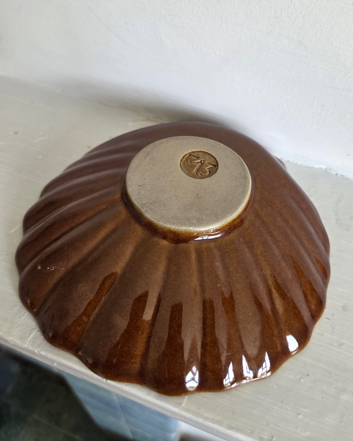Stoneware Shell Dish