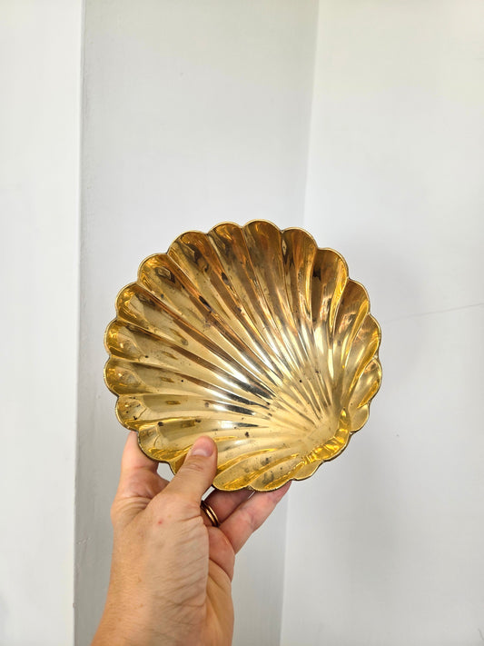 Large Brass Clam Shell Dish