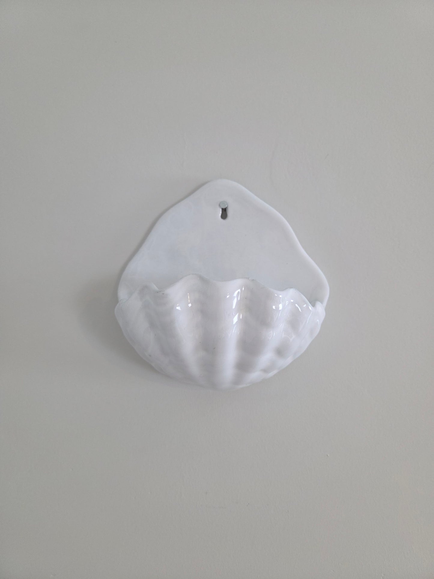 Vintage Shell Wall Pocket