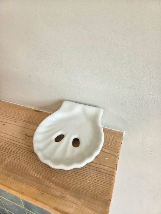 Small Wall Mounted Shell Soap Dish