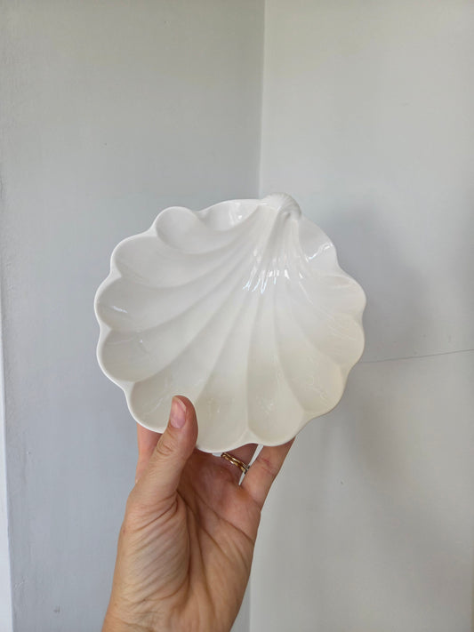 Vintage Pottery Shell Bowl
