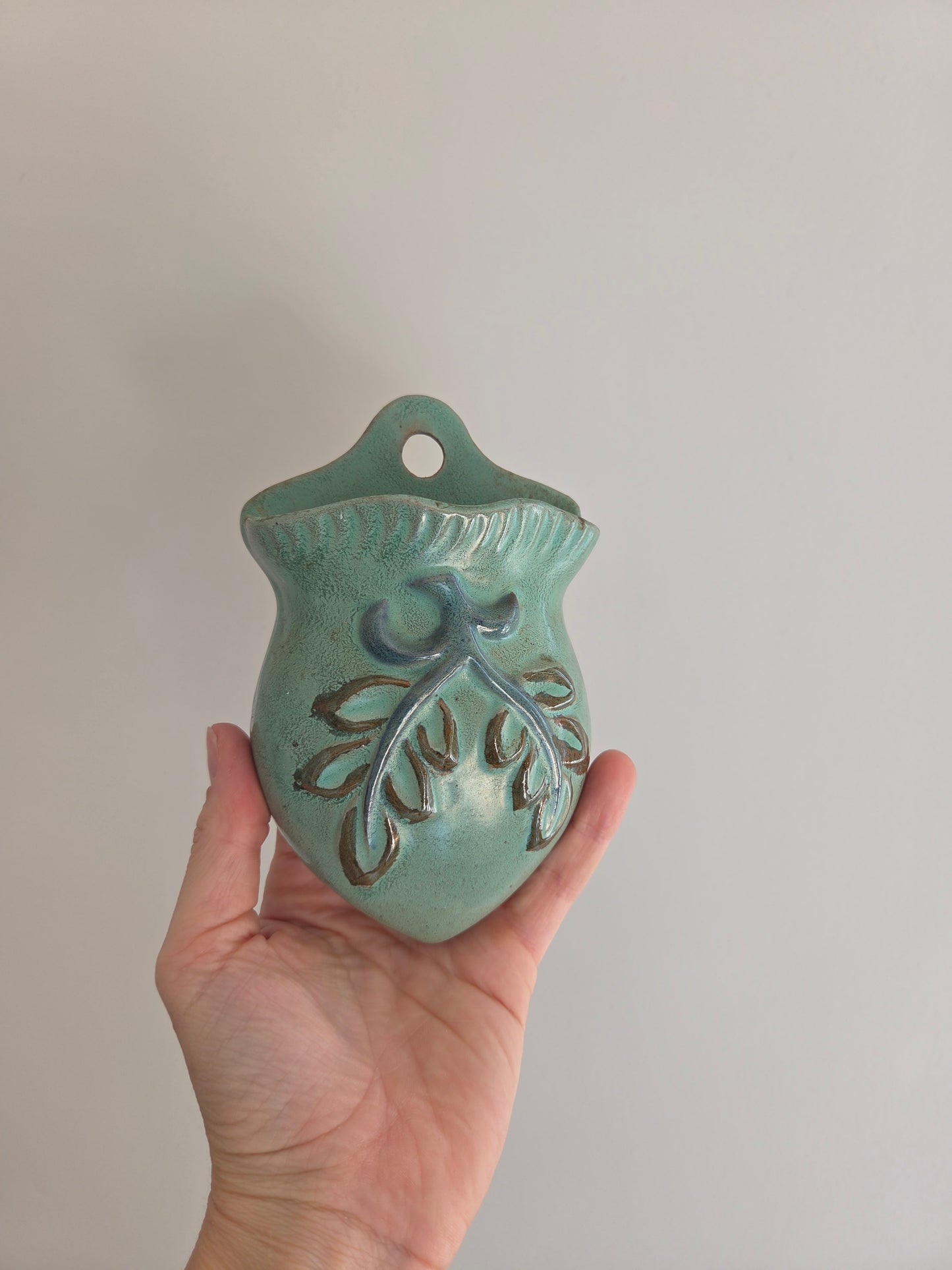 Small Green Wall Pocket with Leaf Detail