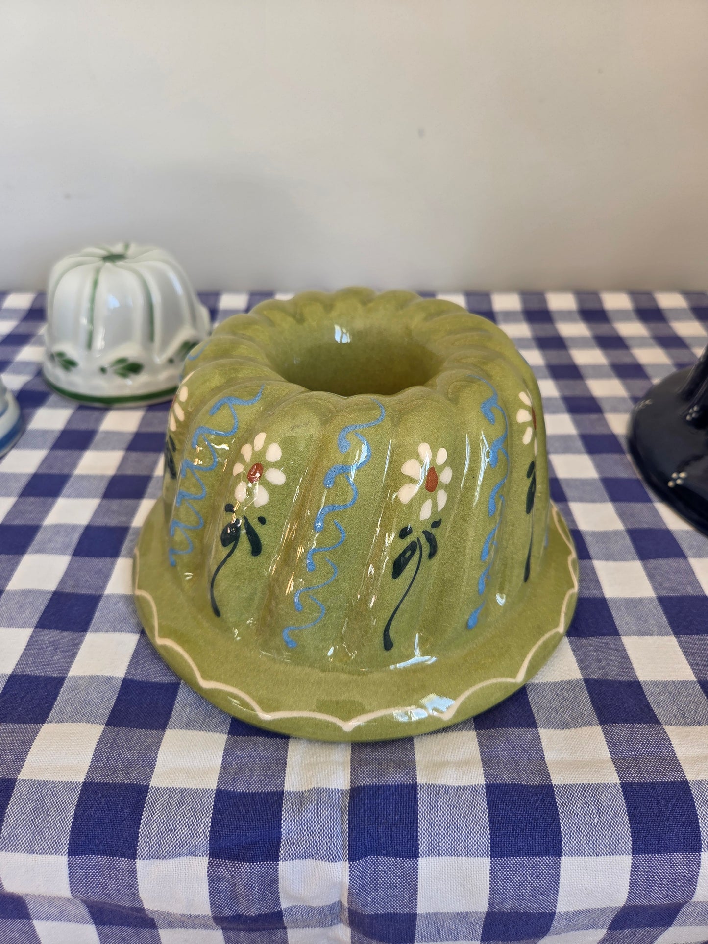 Large Green Gugelhupf Cake Mould