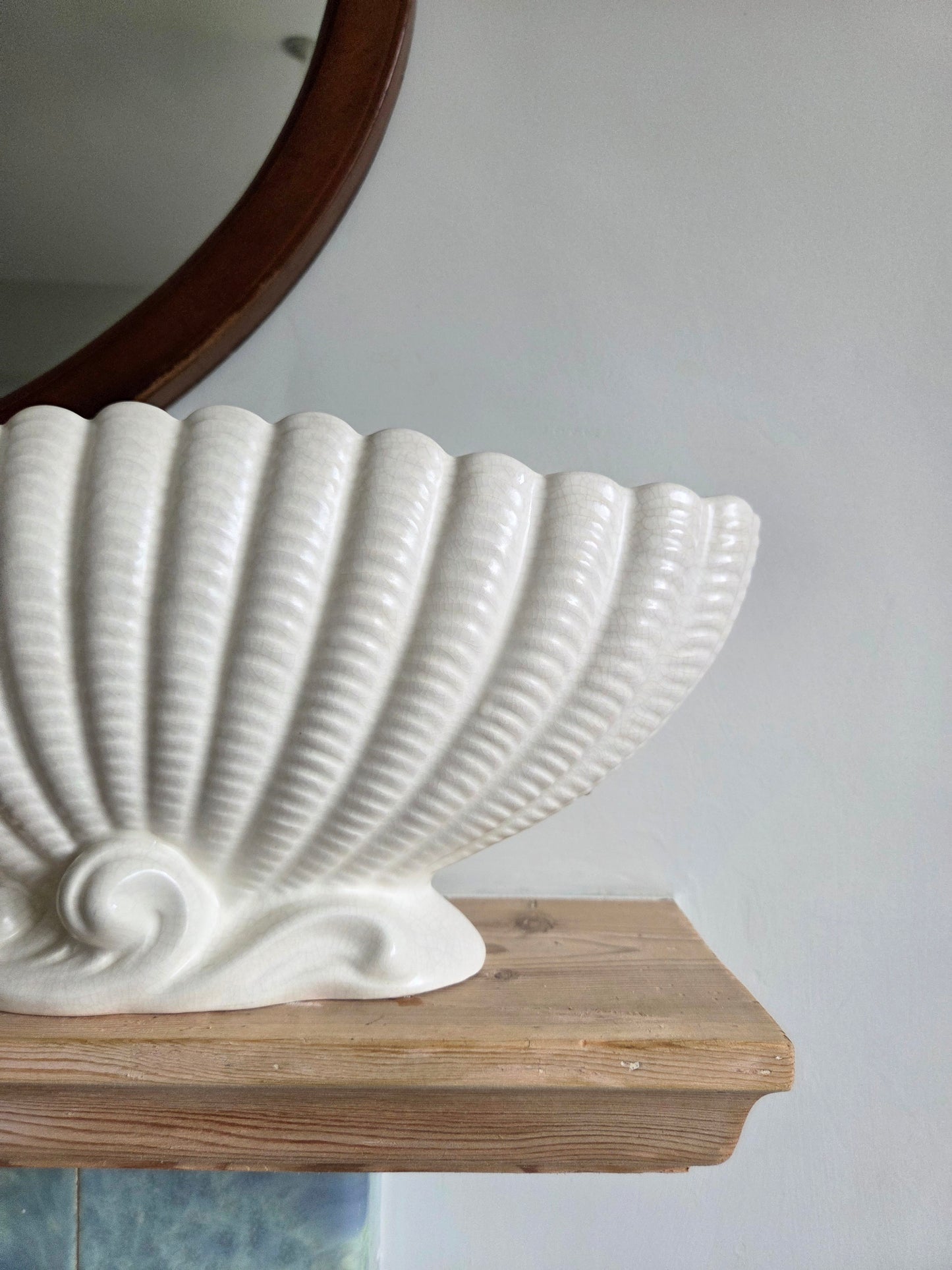 Vintage Shell Mantle Vase