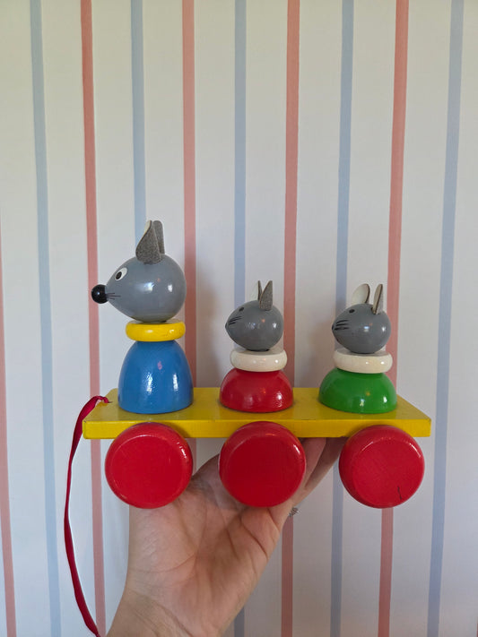 Mouse Pull Along