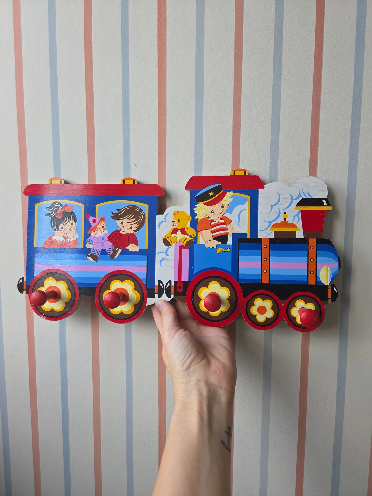 Mertenskunst Train Hooks