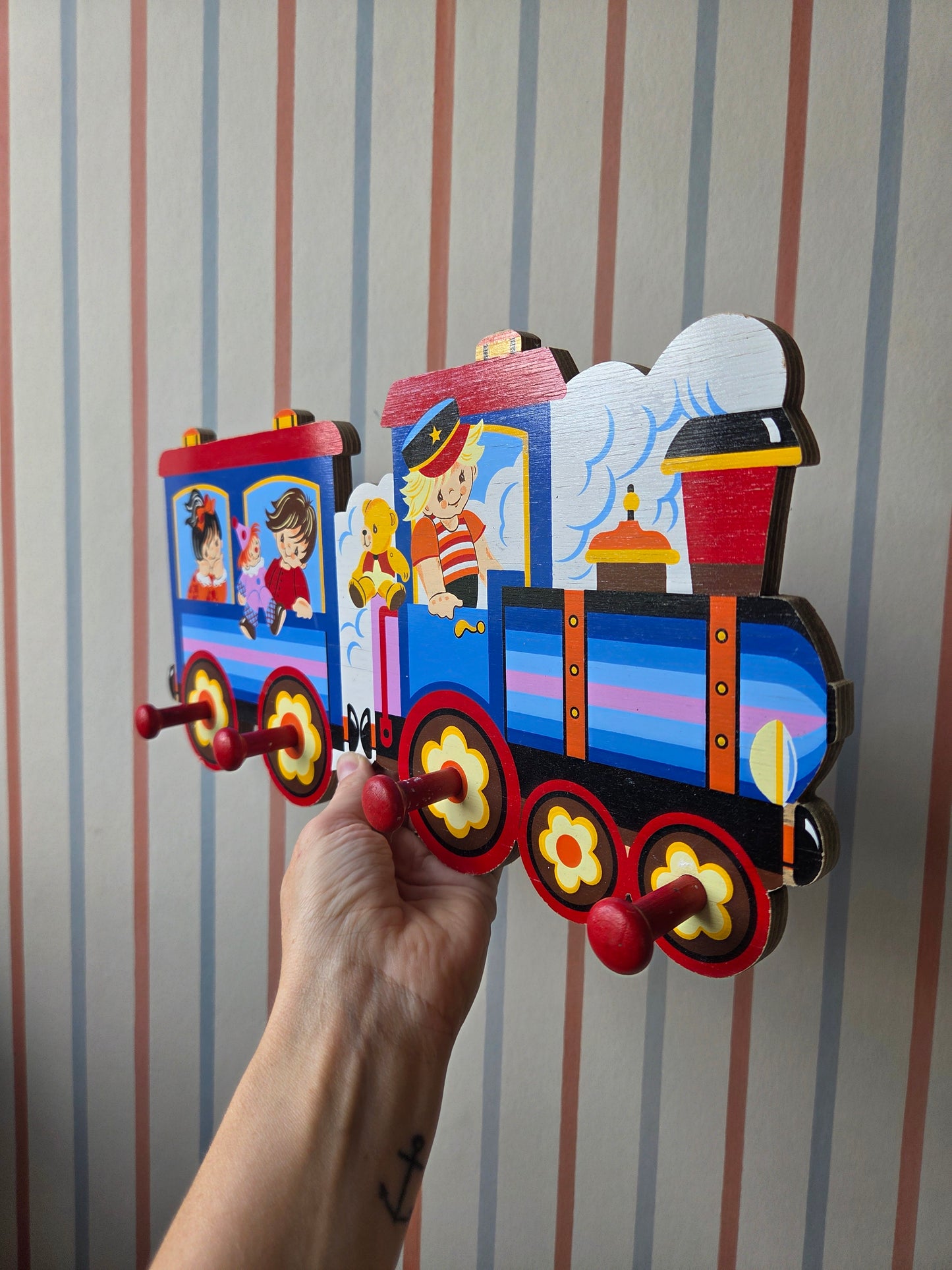 Mertenskunst Train Hooks