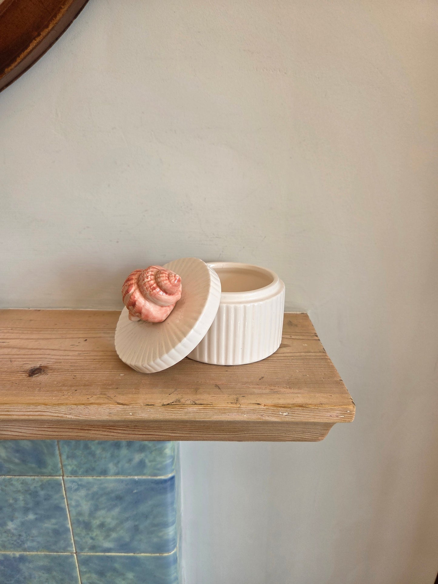 Fitz and Floyd Whelk Shell Pot