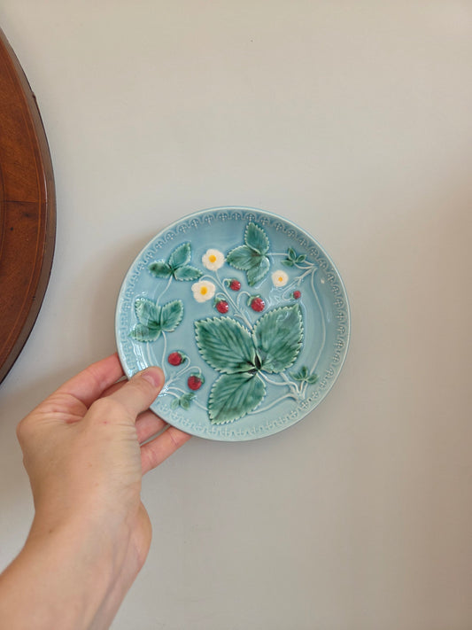 Vintage Wild Strawberries Wall Plate