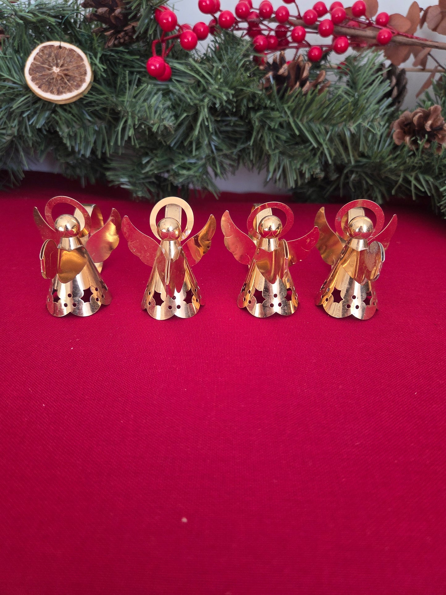 Set of Six Brass Angel Napkin Rings (2/2)