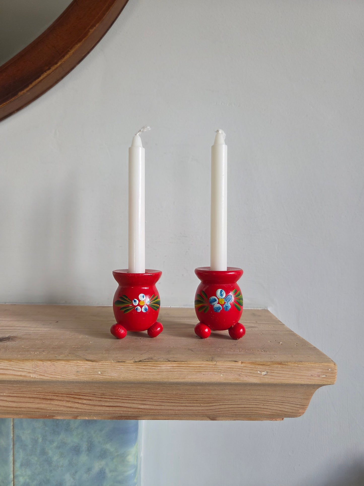 Swedish Christmas Candle Holder - Pair Small Flower
