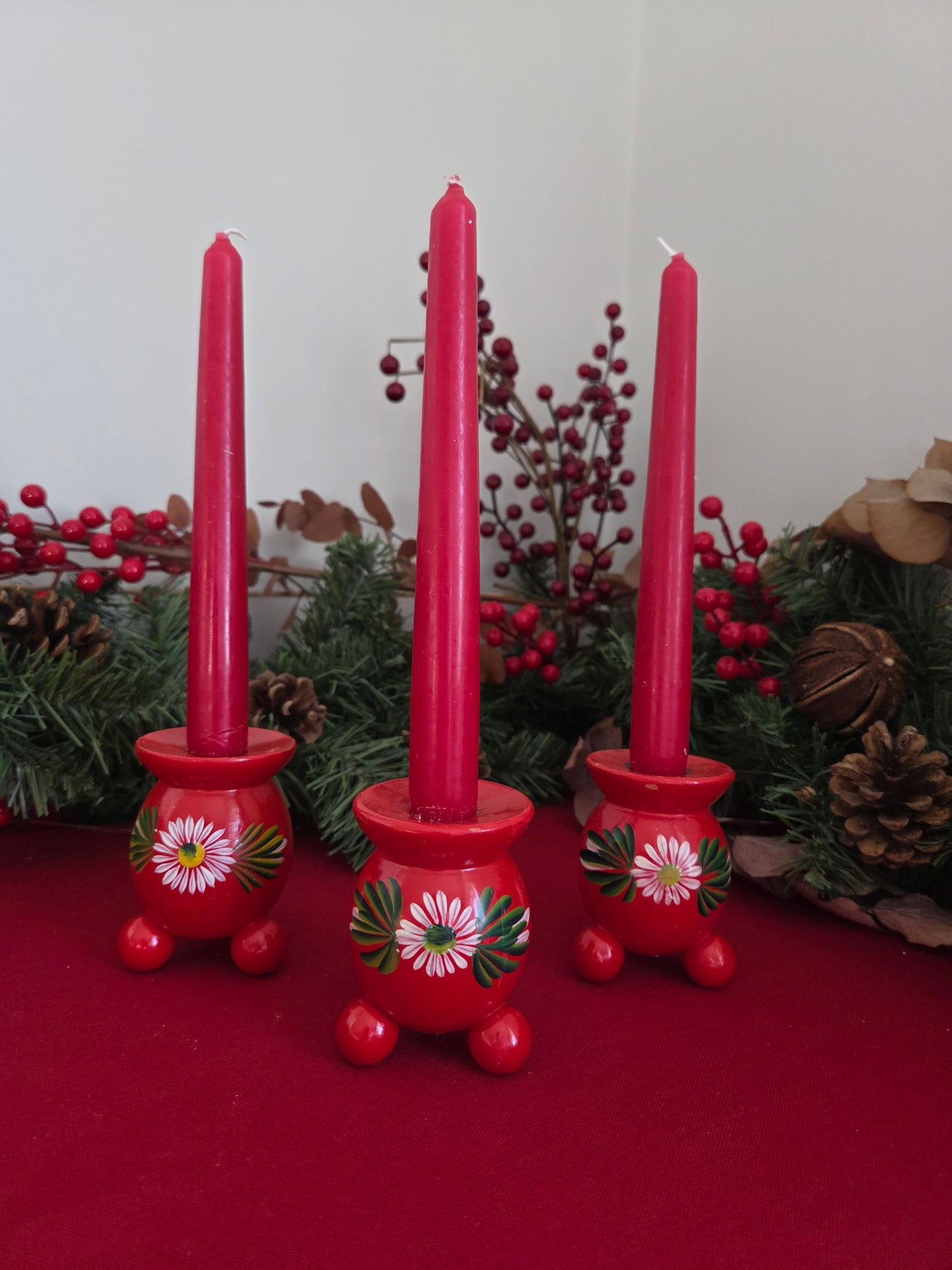 Swedish Christmas Candle Holder - Trio Medium Flower