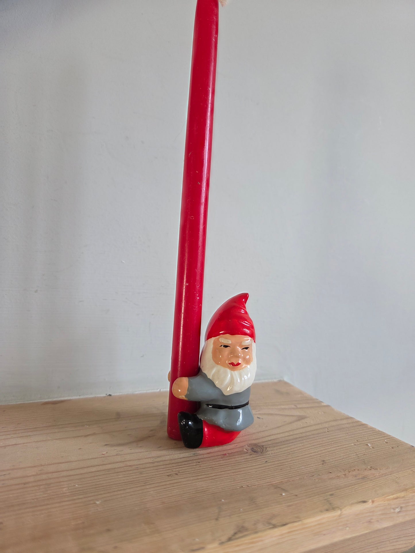 Hugging Santa Candle Holder