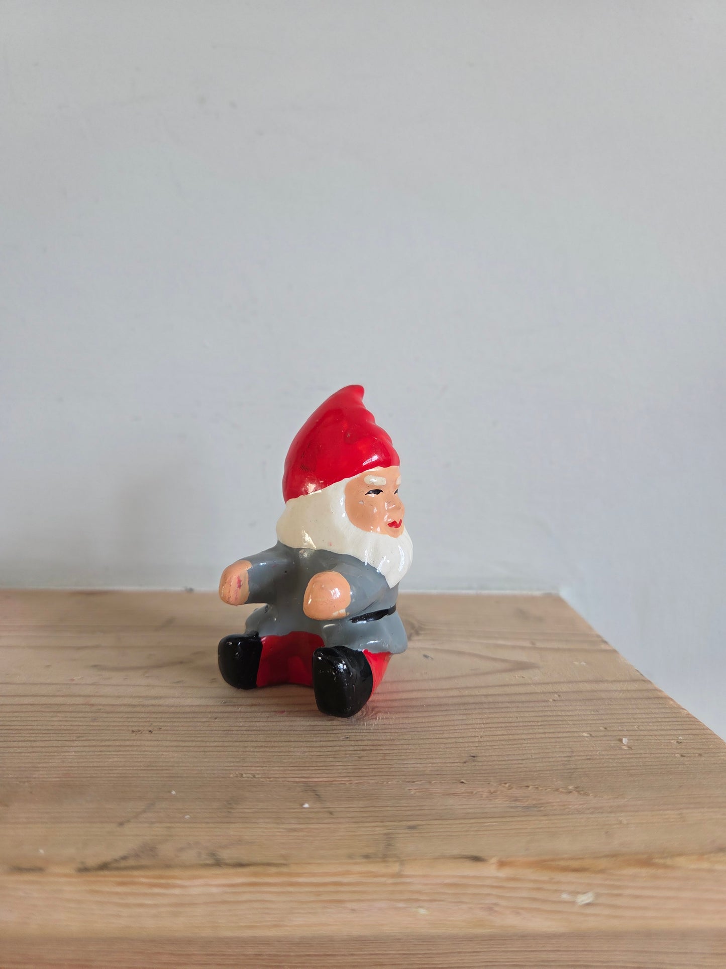 Hugging Santa Candle Holder
