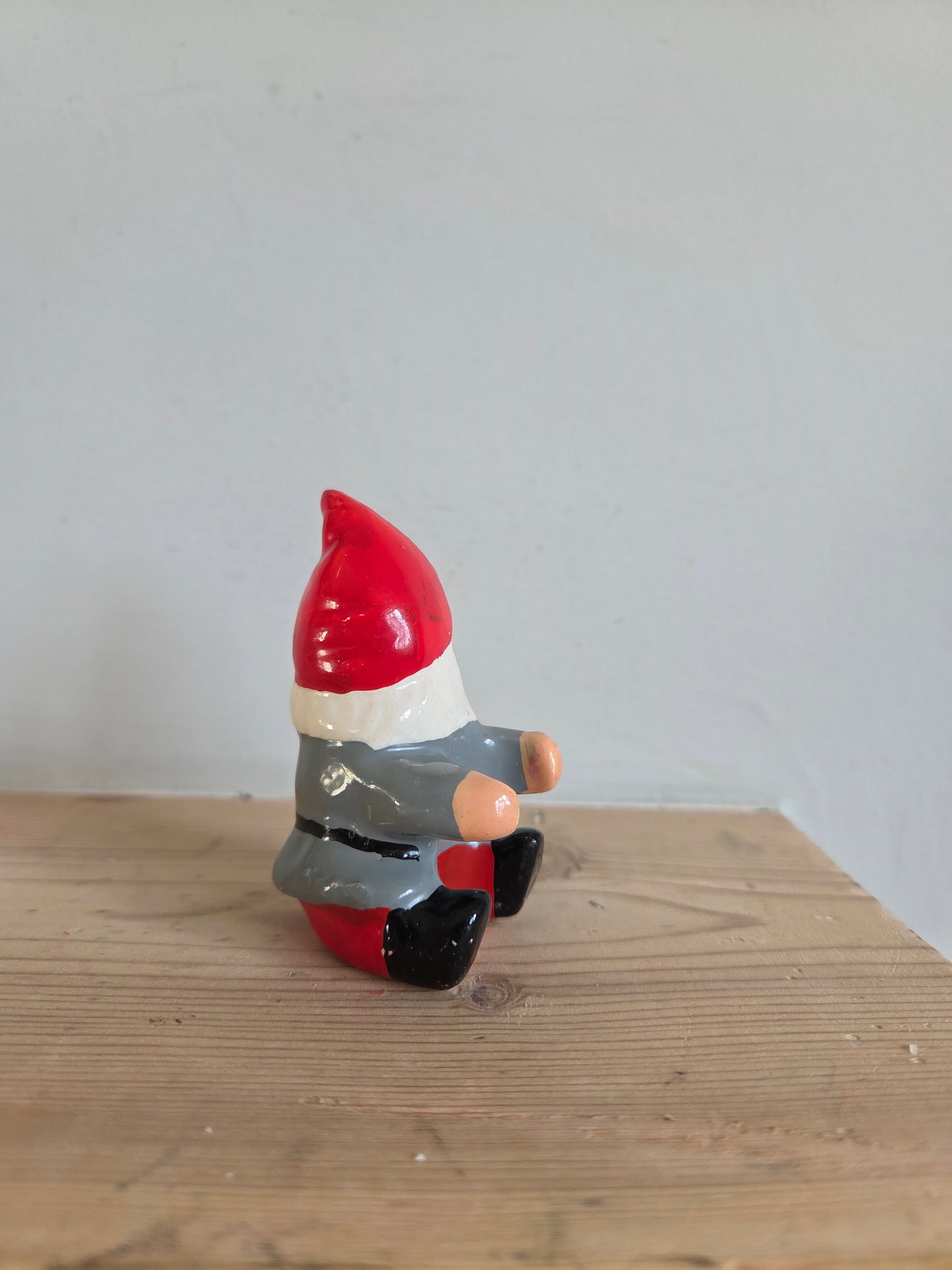 Hugging Santa Candle Holder