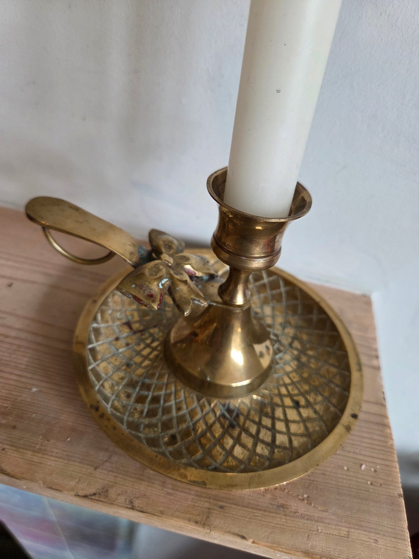 Brass Bow Chamberstick