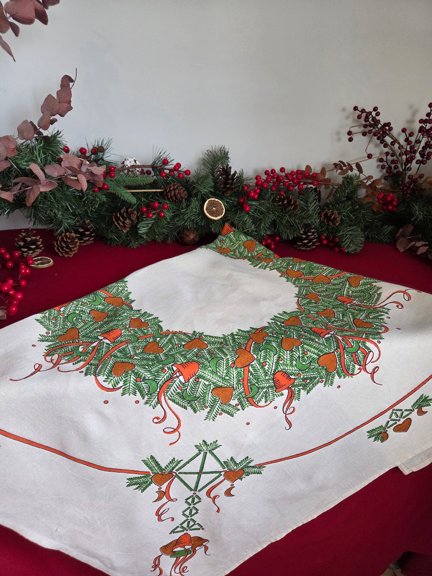Vintage Swedish Christmas Tablecloth - Wreath and Hearts