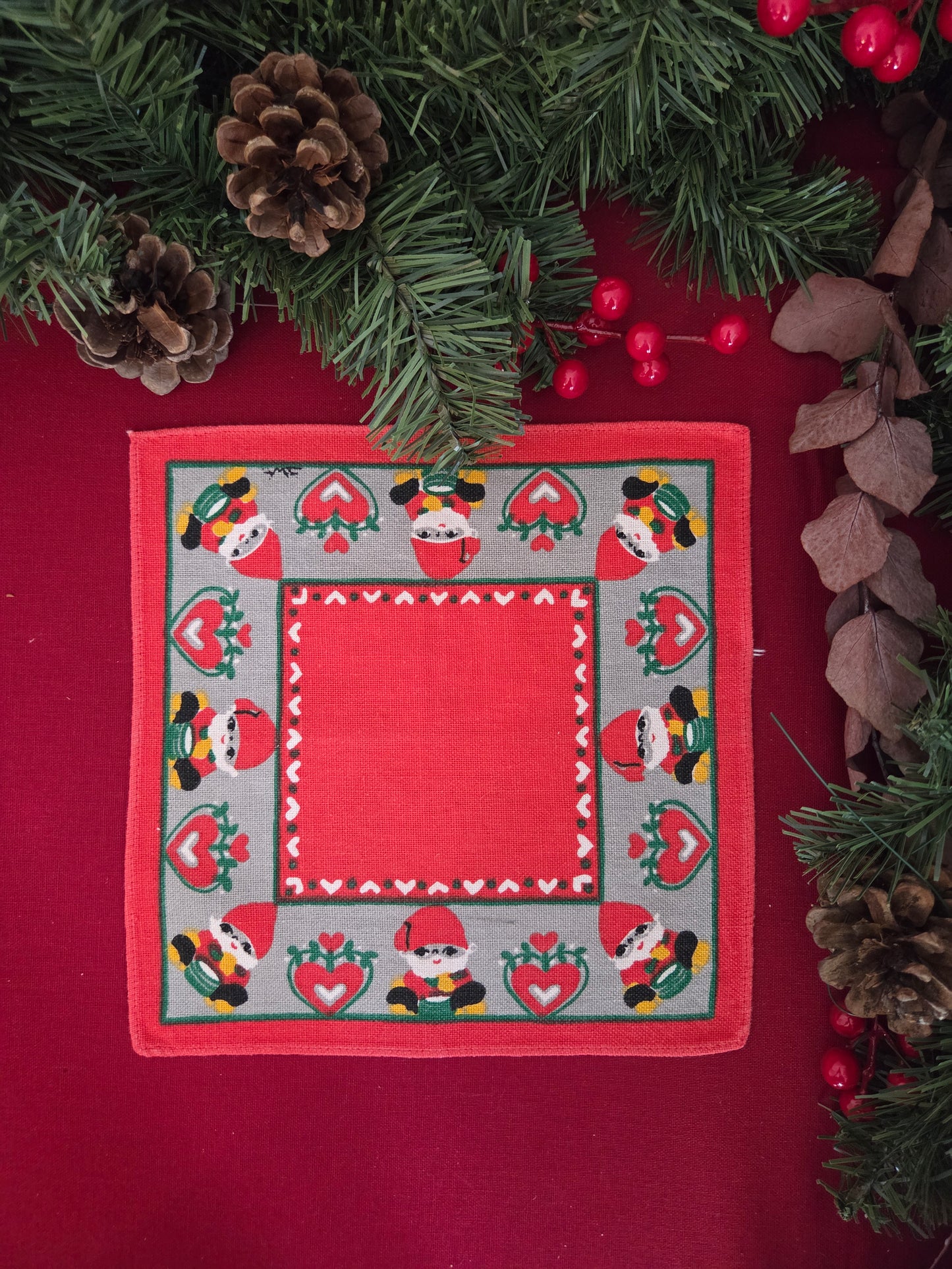 Vintage Swedish Christmas Napkin - Tomtes and Hearts