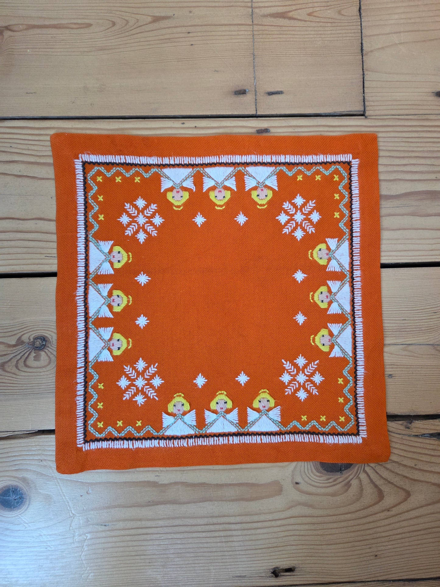 Swedish Bread Basket Liner - Orange Angels