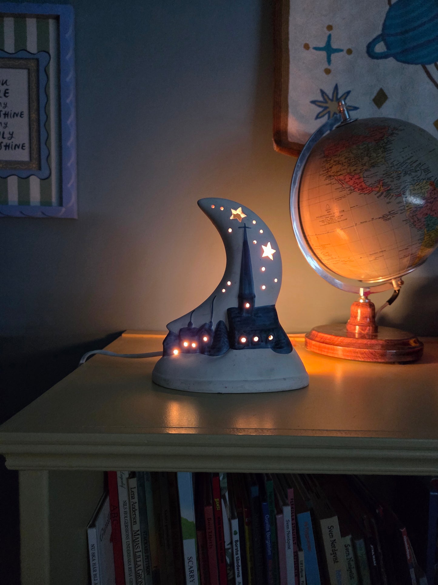 Moon Tealight Holder