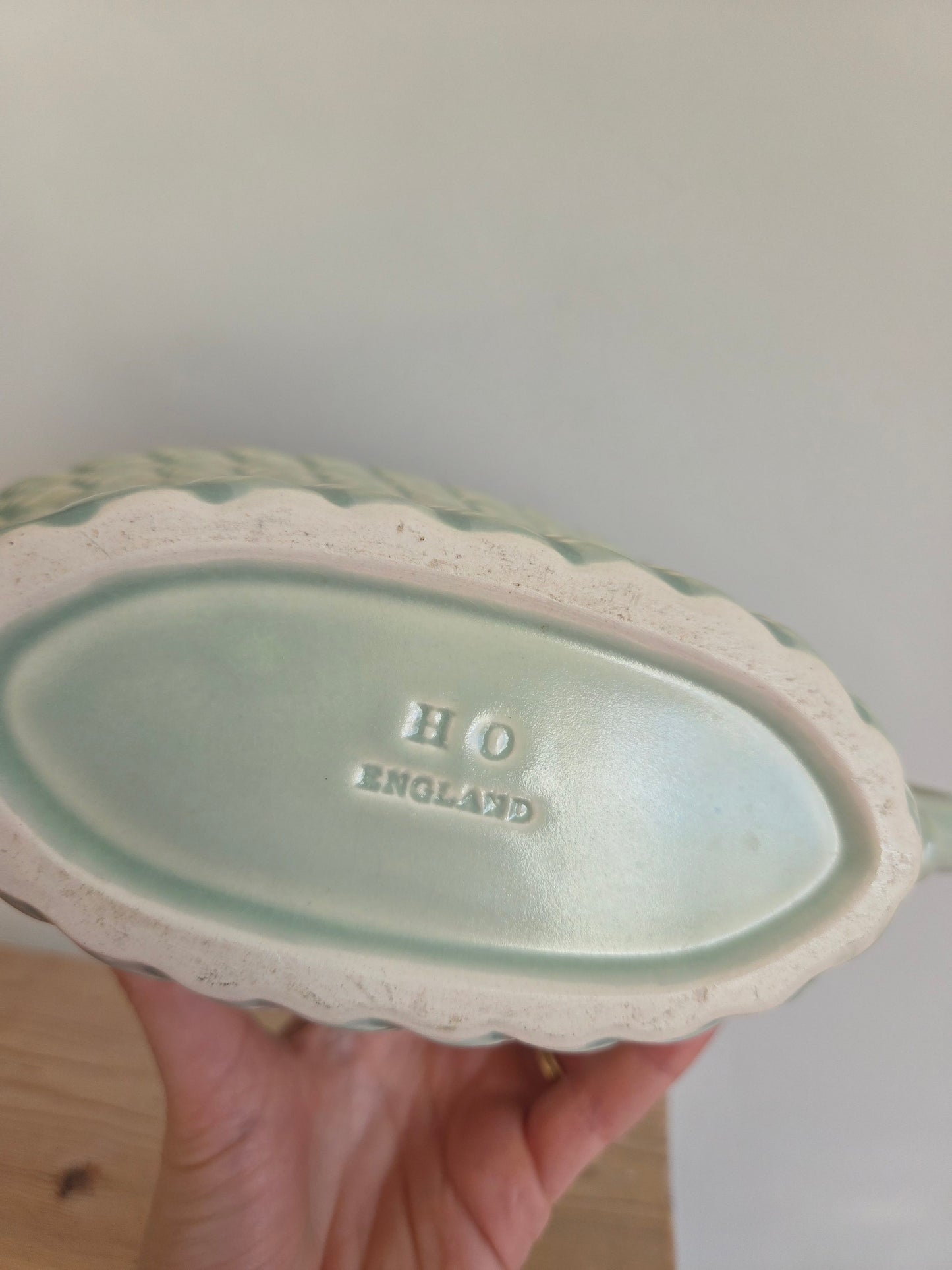 Pale Green Mantle Vase with Rope Design