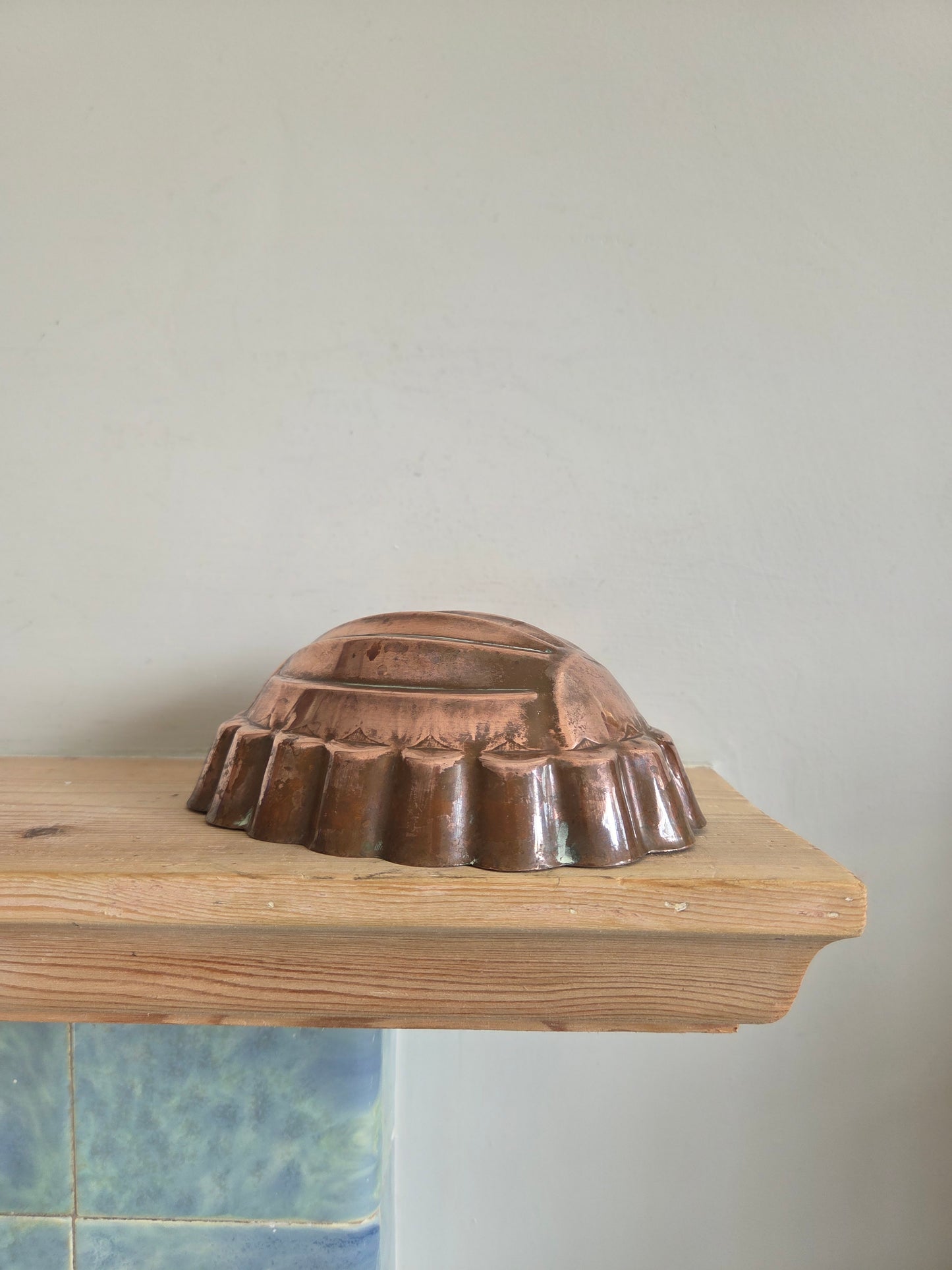 Vintage Copper Scalloped Mould