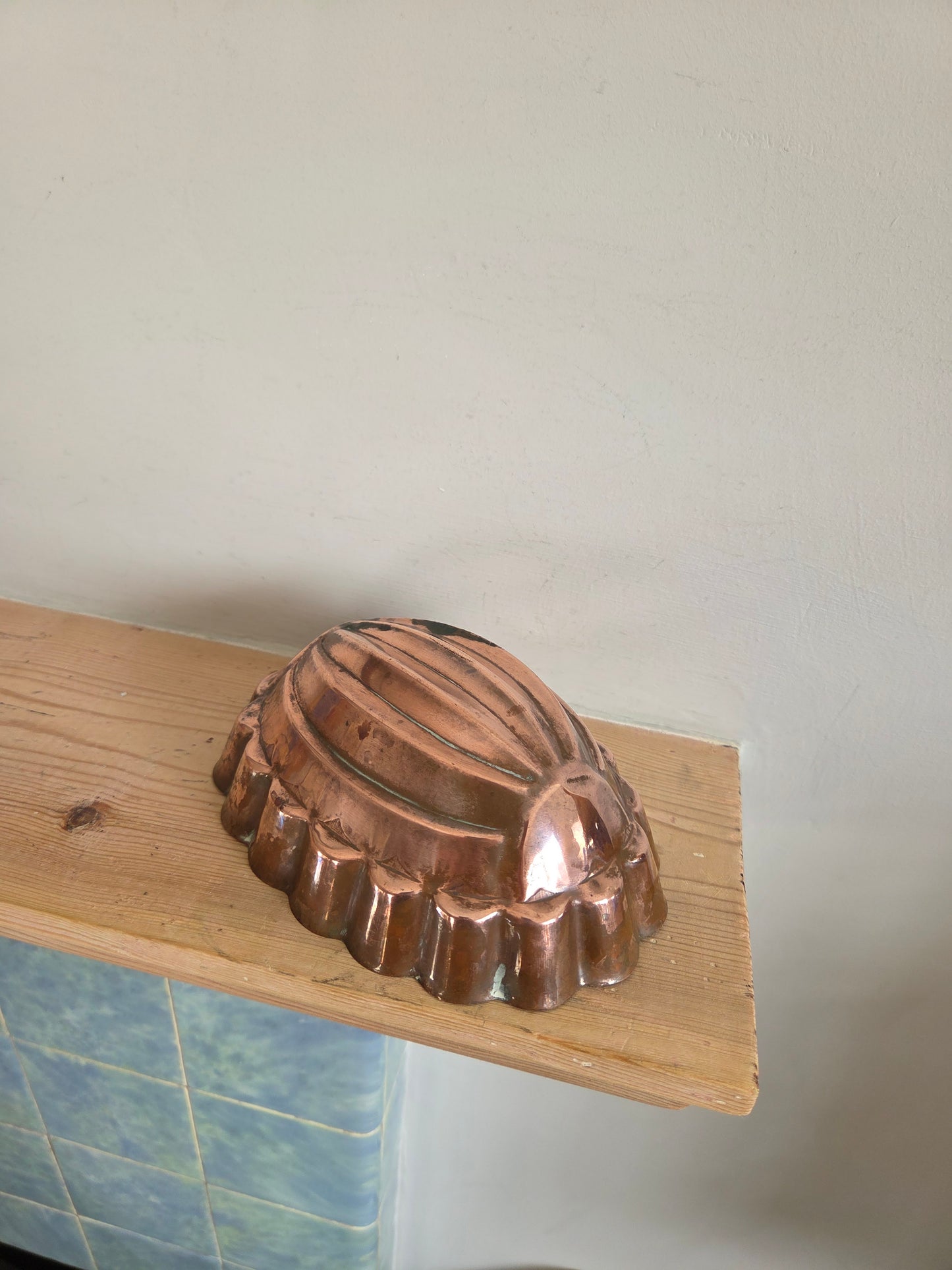 Vintage Copper Scalloped Mould