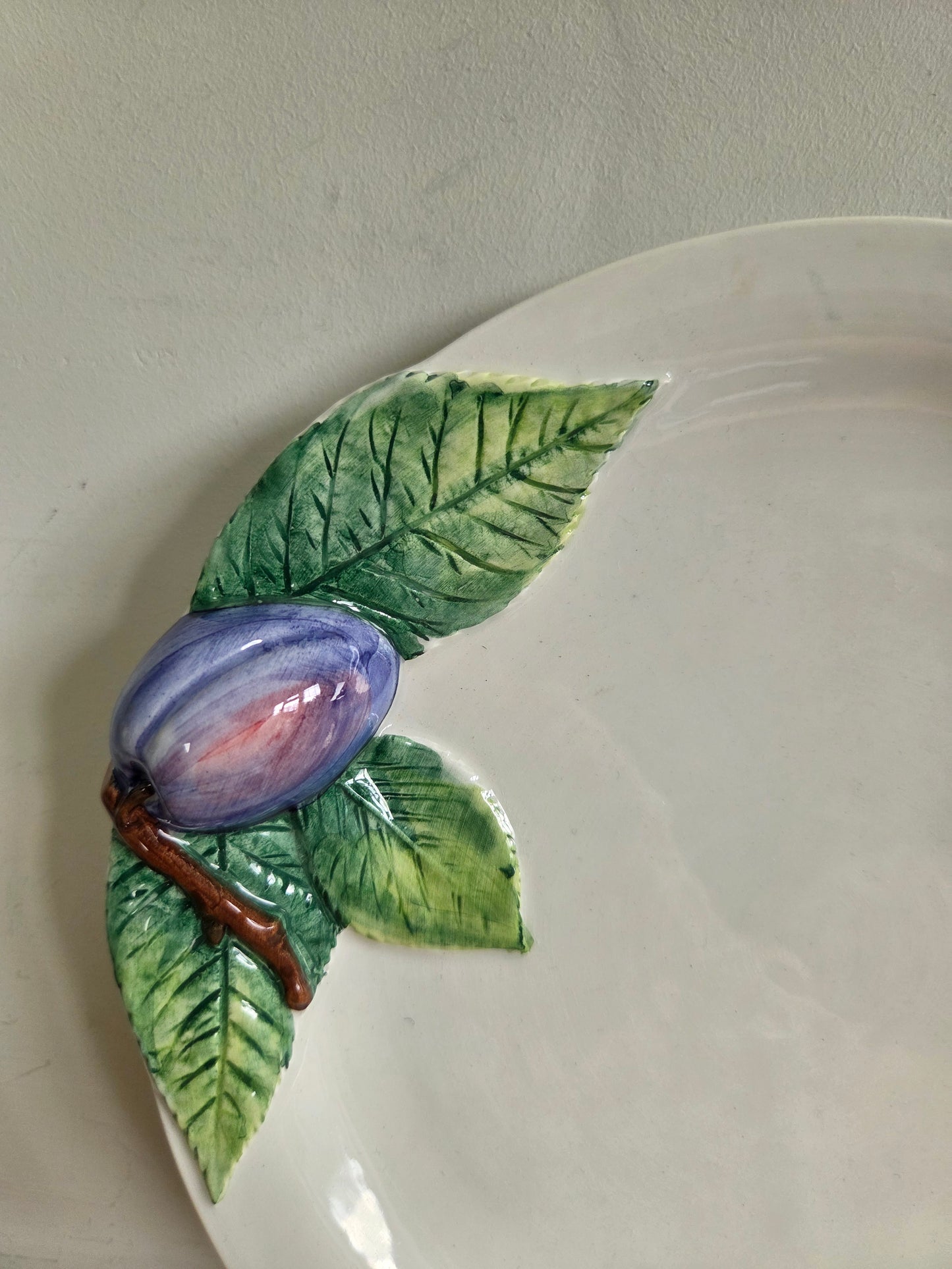 Majolica Plum Plate