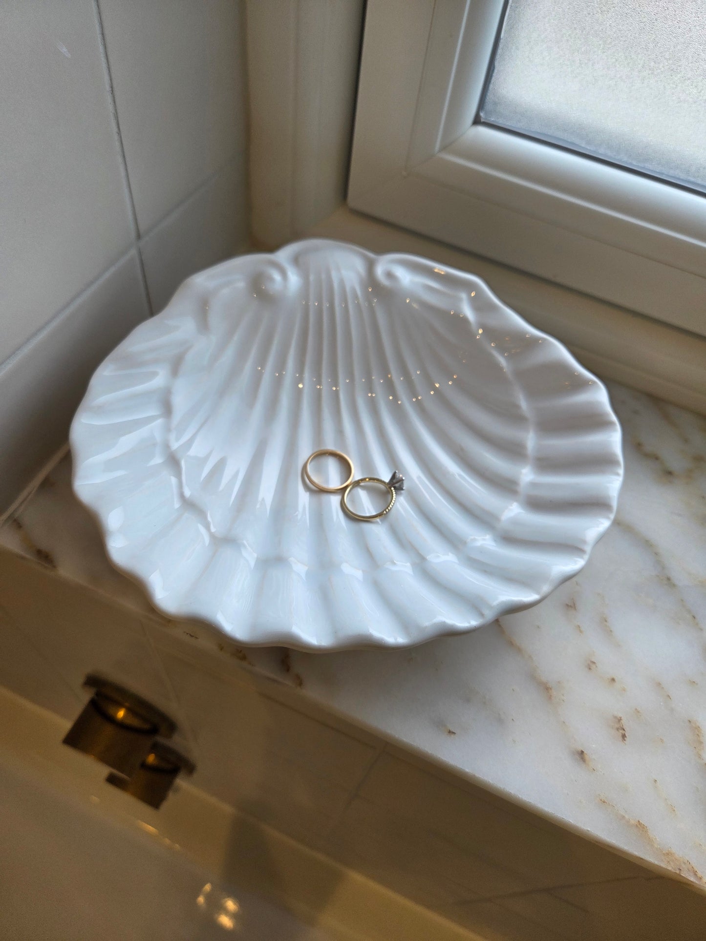 White Shell Dish