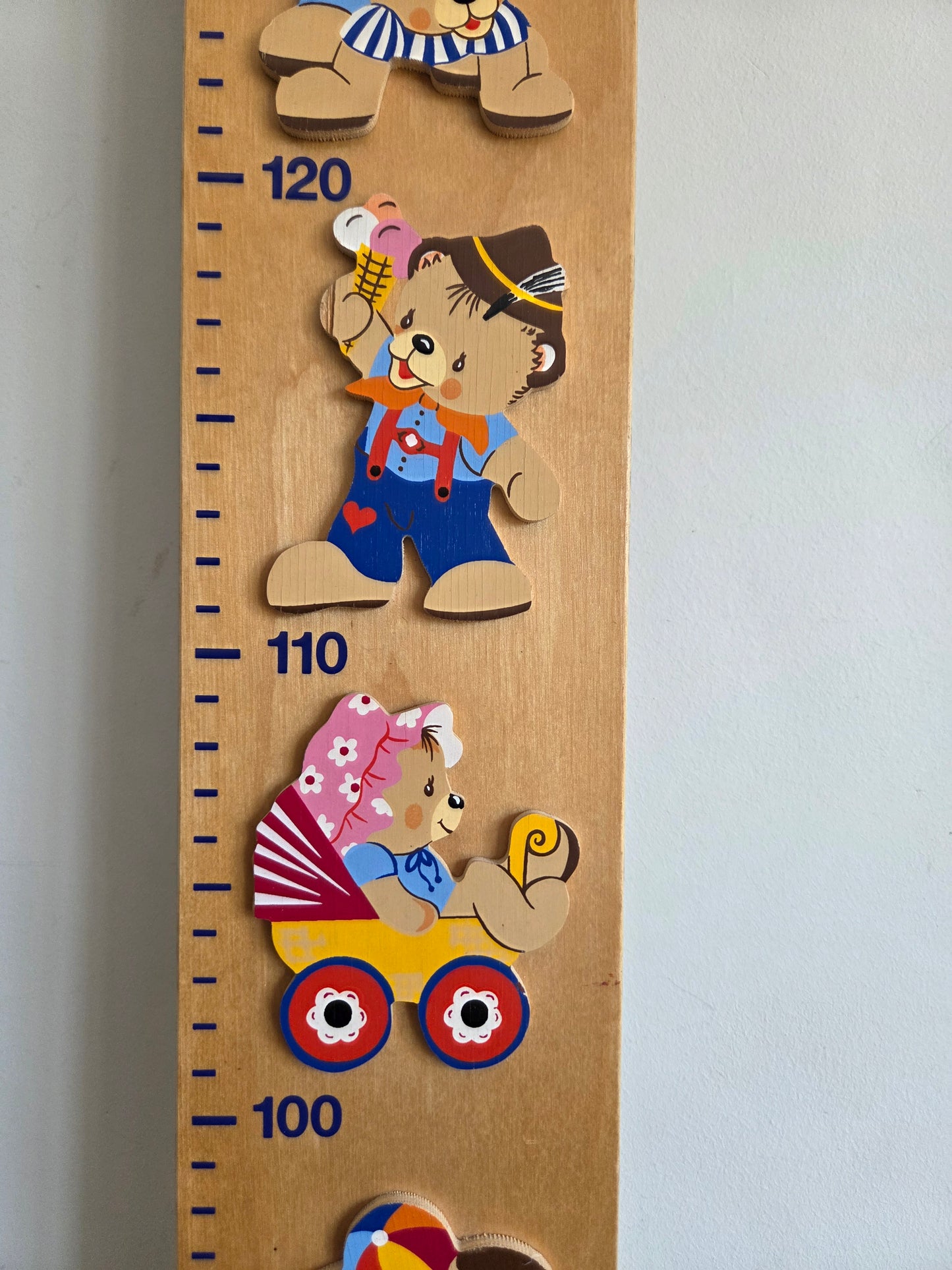 Vintage Mertenskunst Height Chart