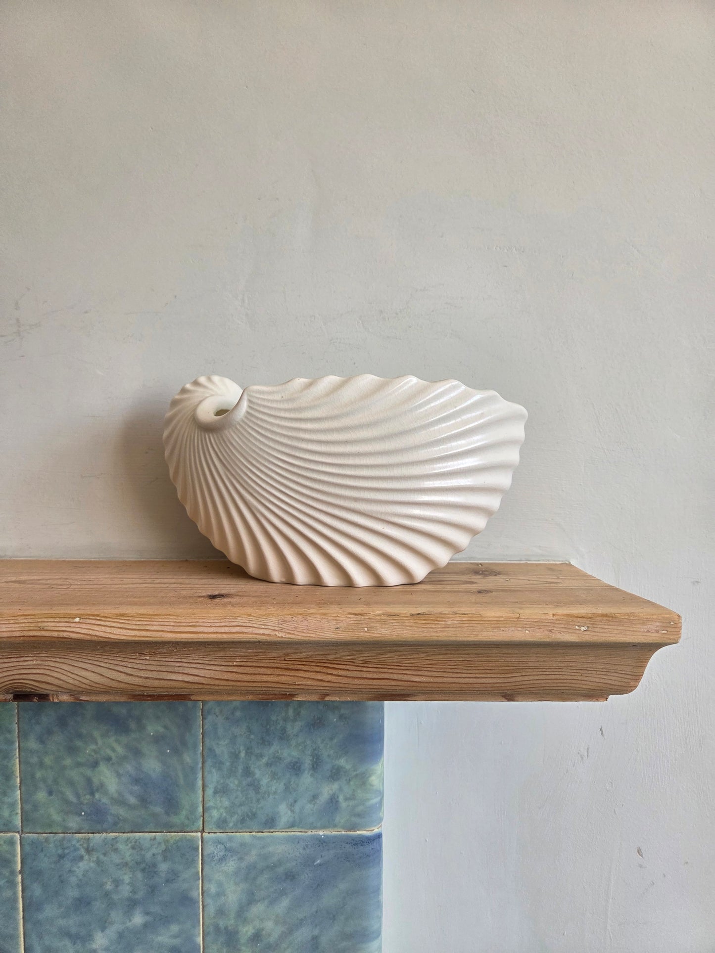 Vintage Shell Mantle Vase