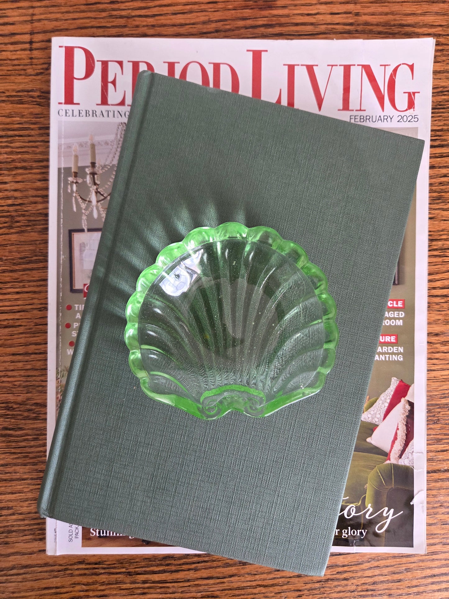 Vintage Glass Shell Trinket Bowls - Pink and Green