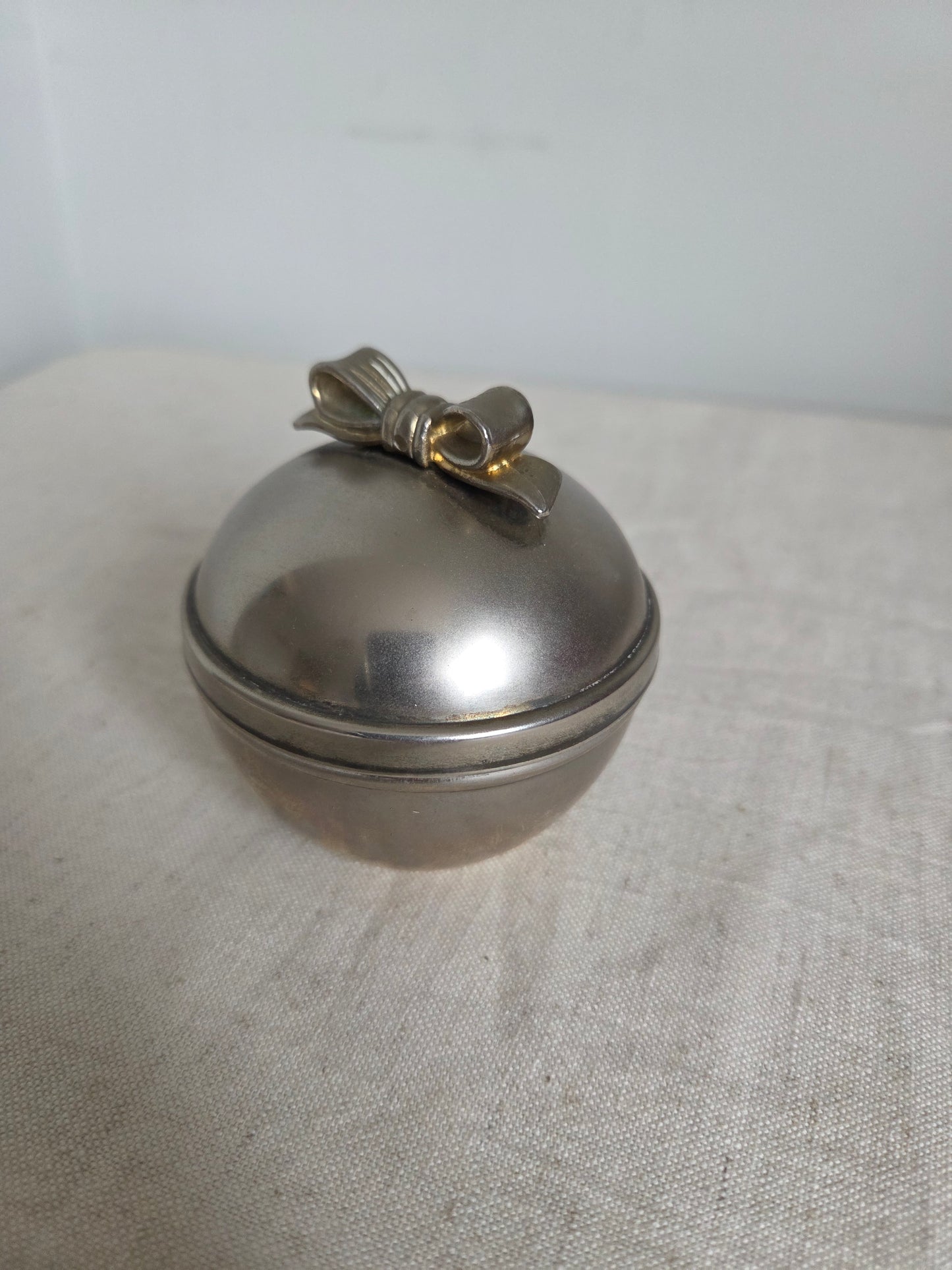 Silver Coloured Jar with Bow Detail
