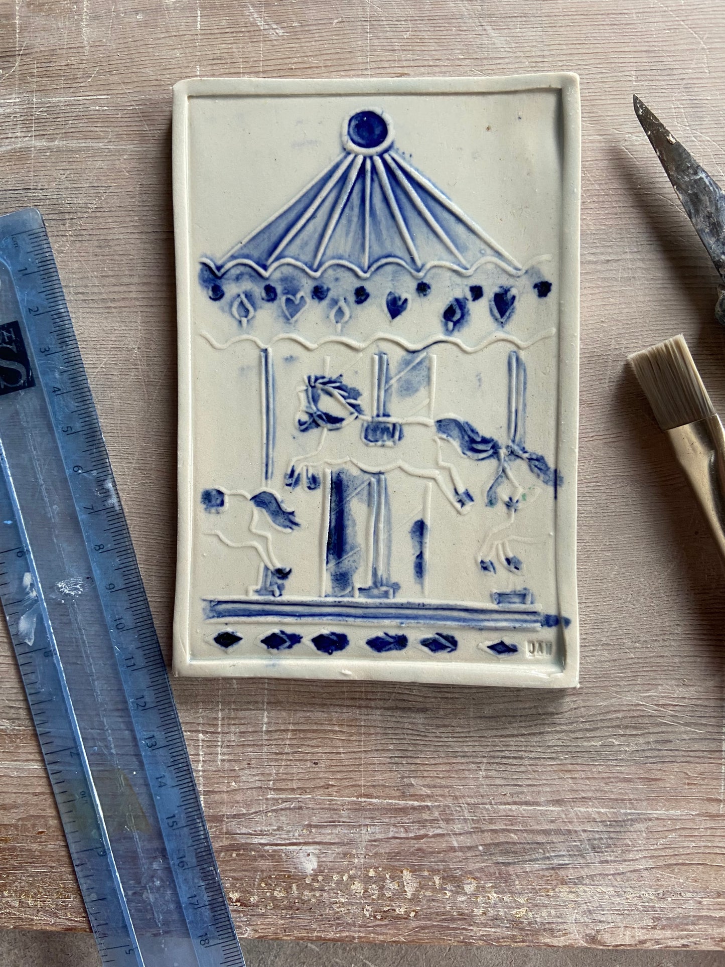 Carousel 004 by Jaw Ceramics