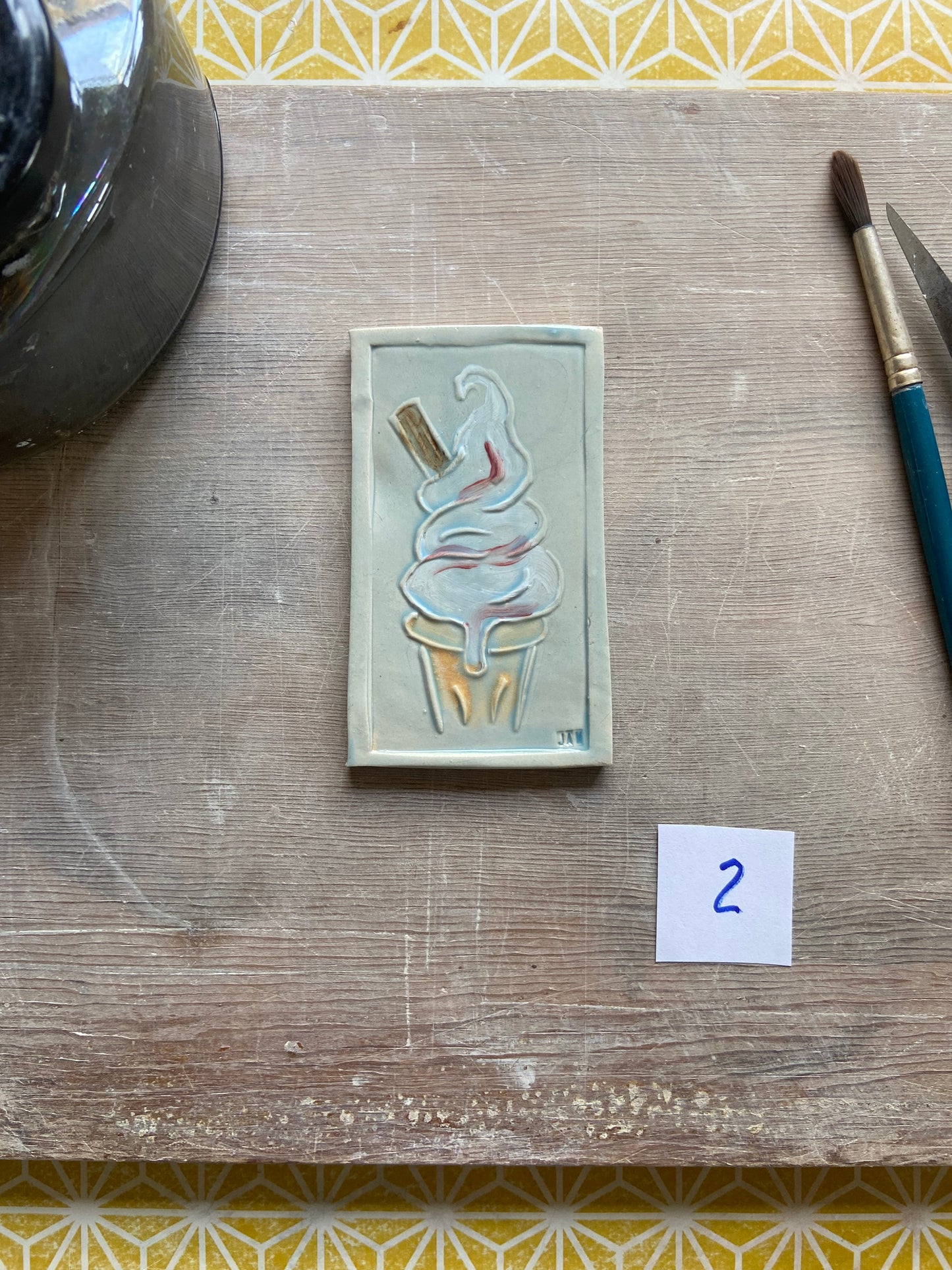 99 Flake 02 by JAW Ceramics